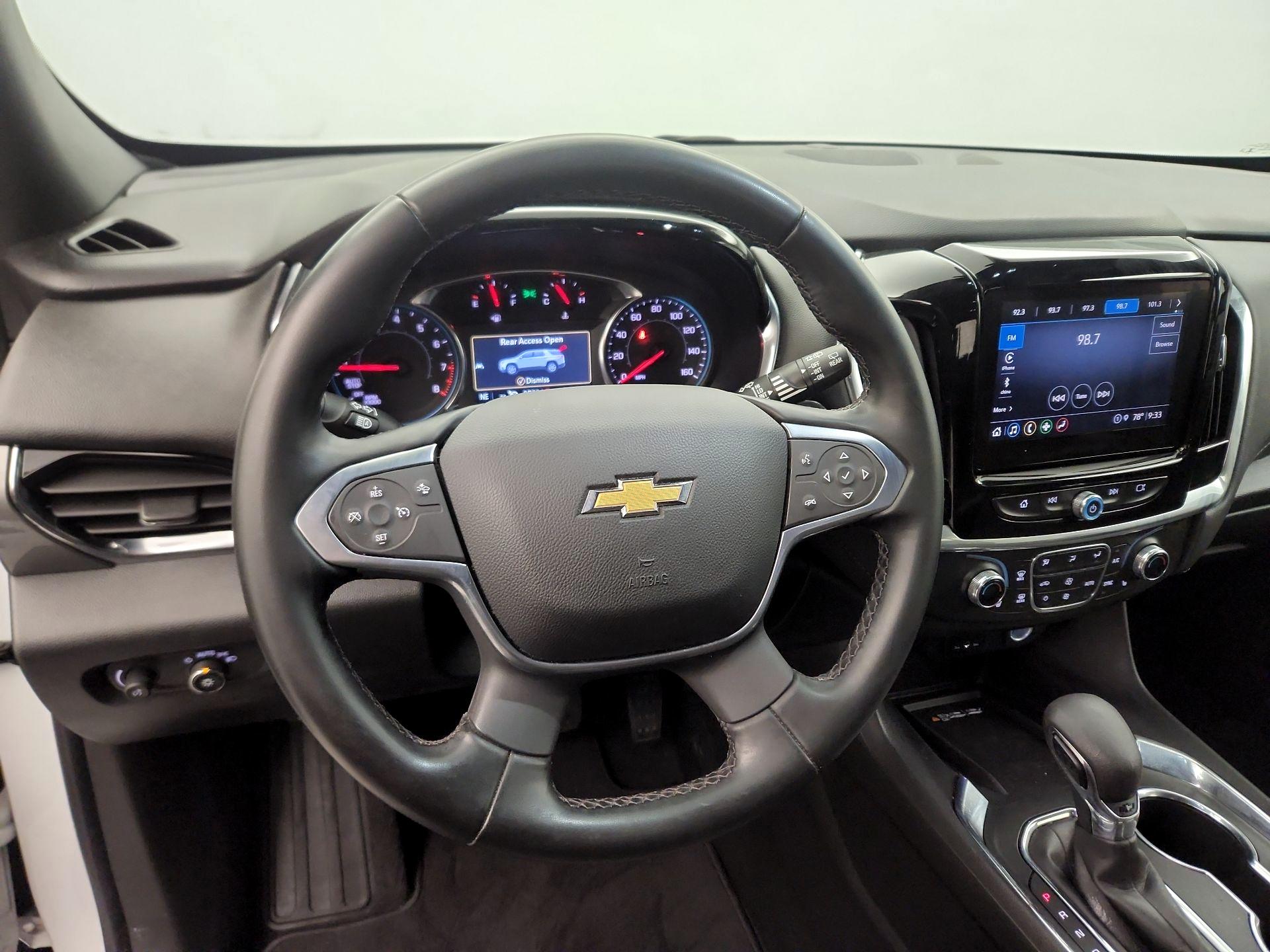 Thumbnail: 2023 Chevrolet Traverse - 10