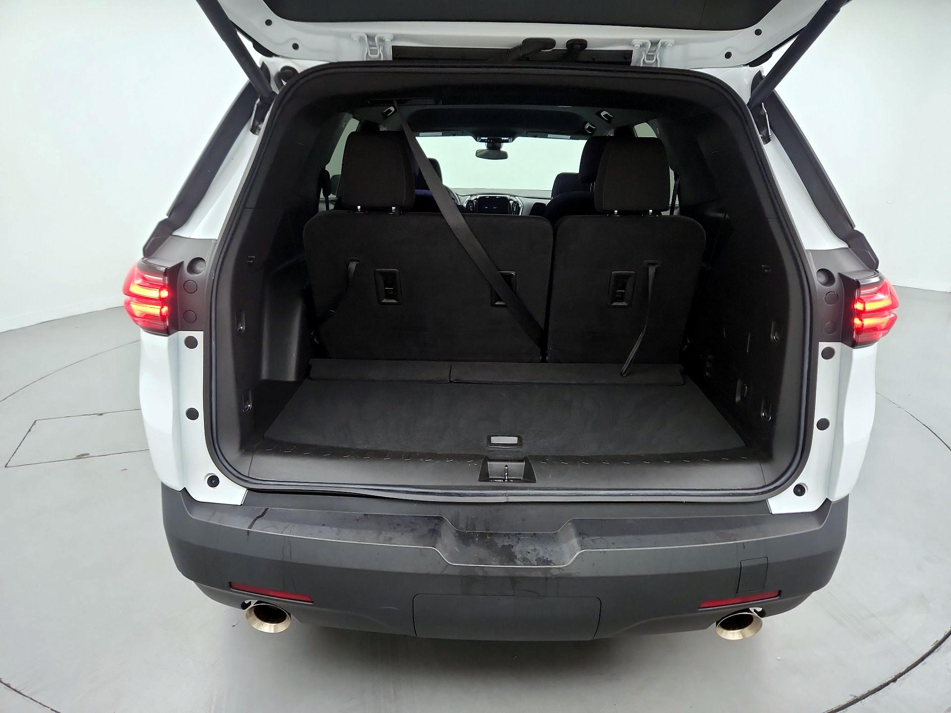 Thumbnail: 2023 Chevrolet Traverse - 20