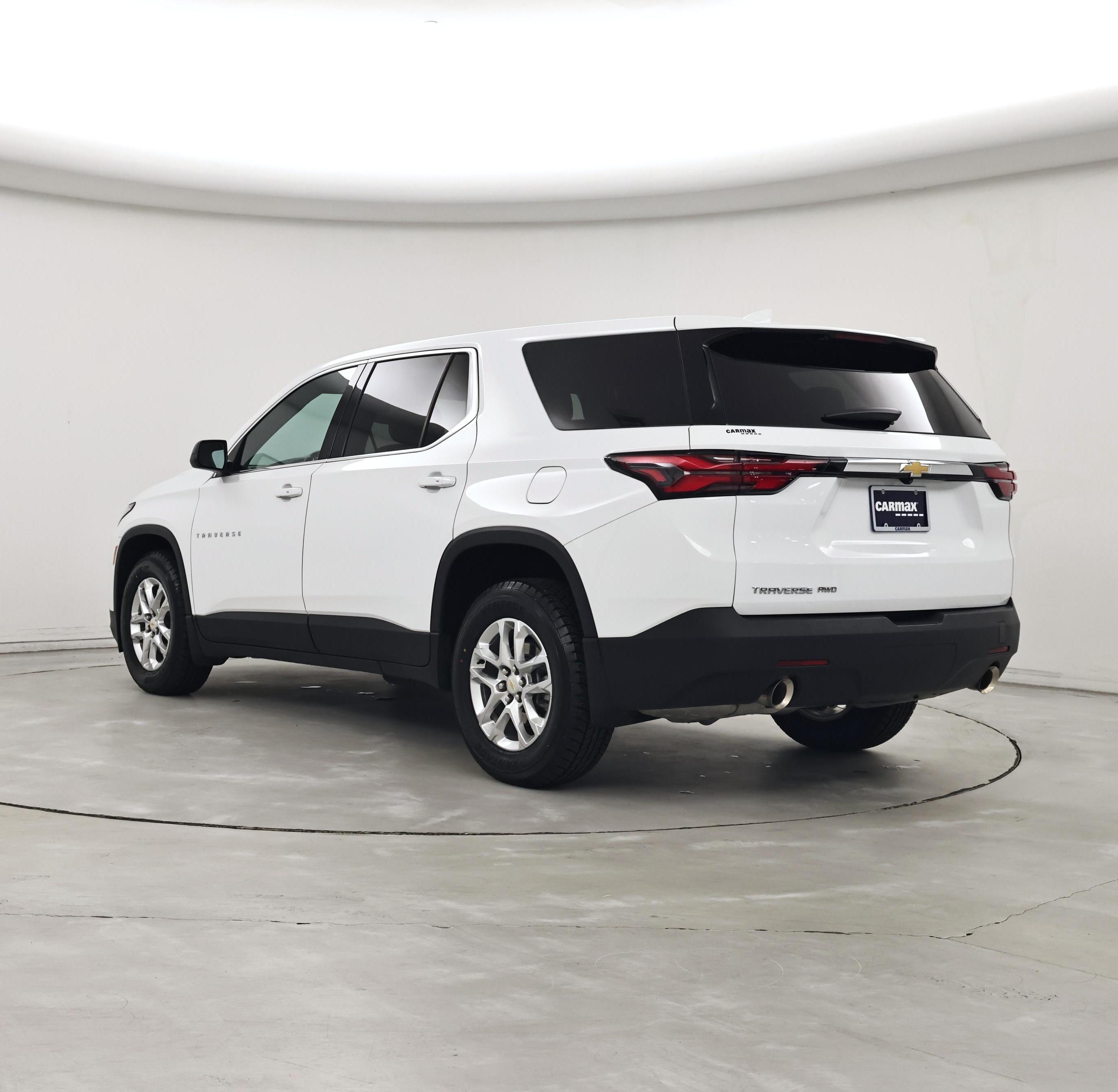 Thumbnail: 2023 Chevrolet Traverse - 2