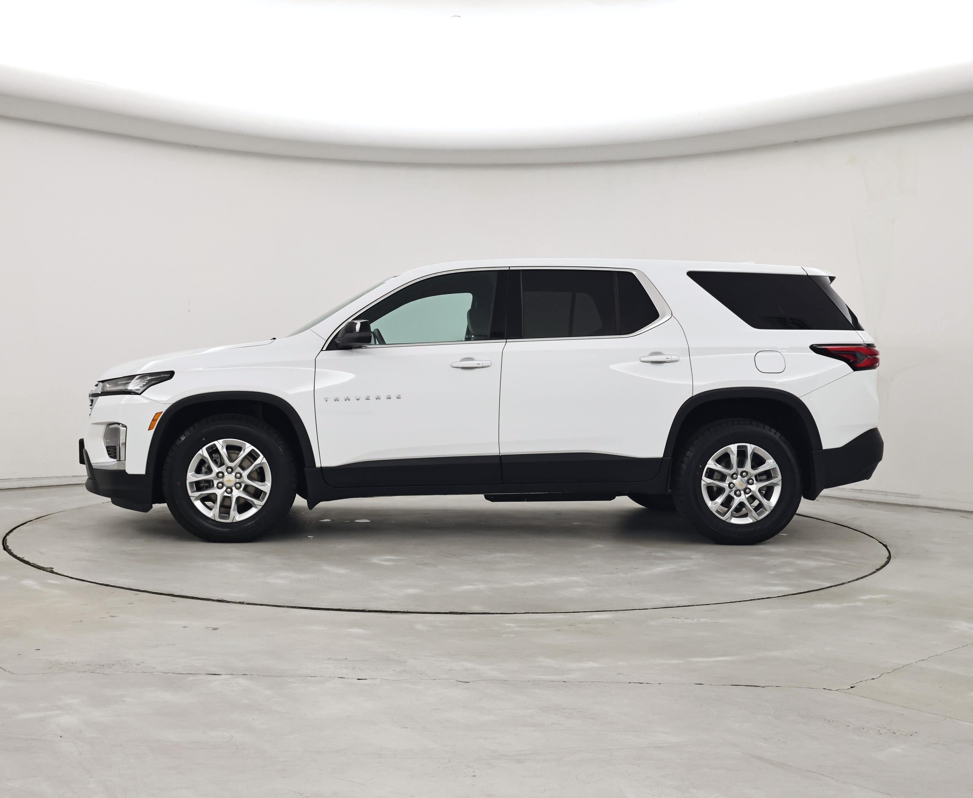 Thumbnail: 2023 Chevrolet Traverse - 3