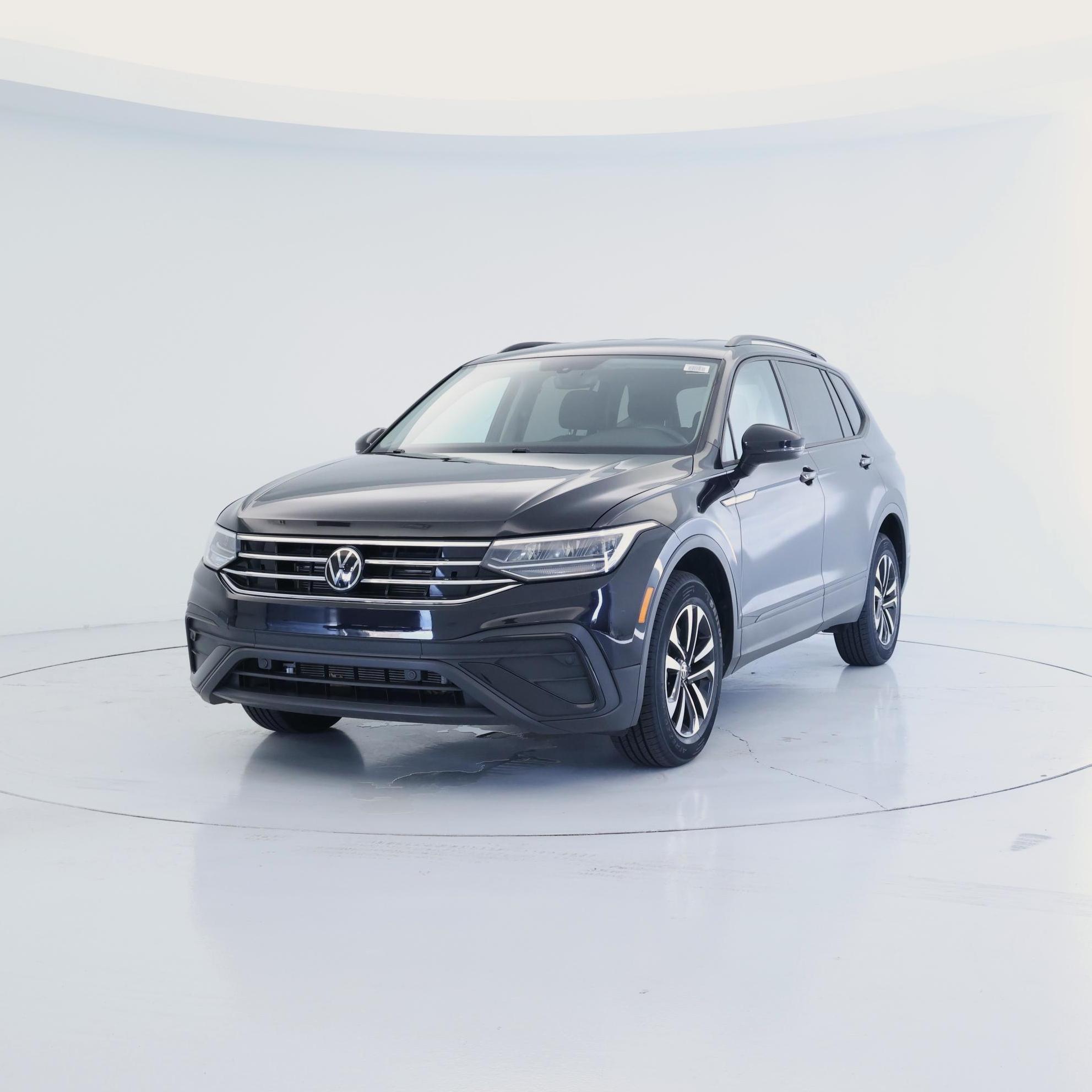 Thumbnail: 2023 Volkswagen Tiguan - 4