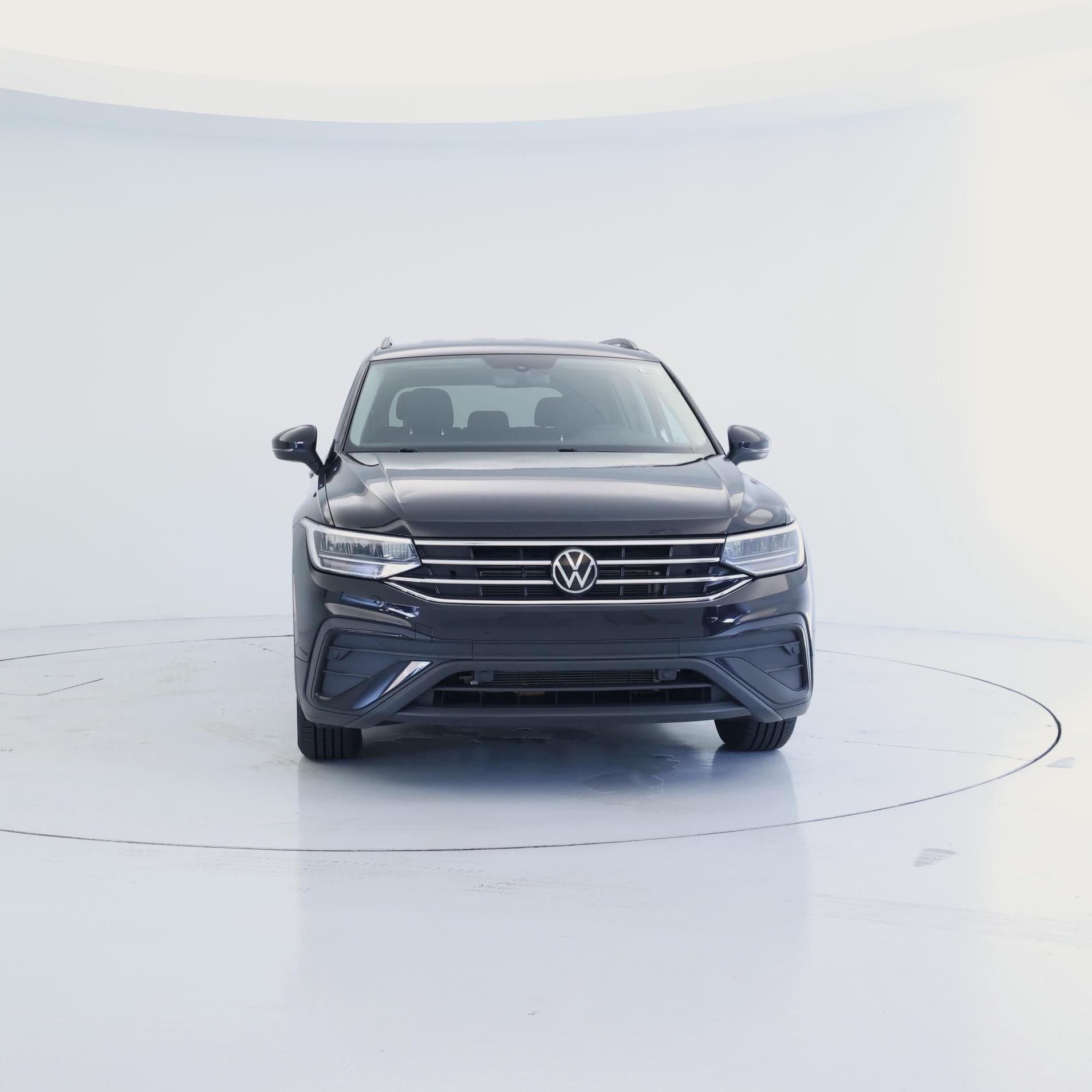 Thumbnail: 2023 Volkswagen Tiguan - 5