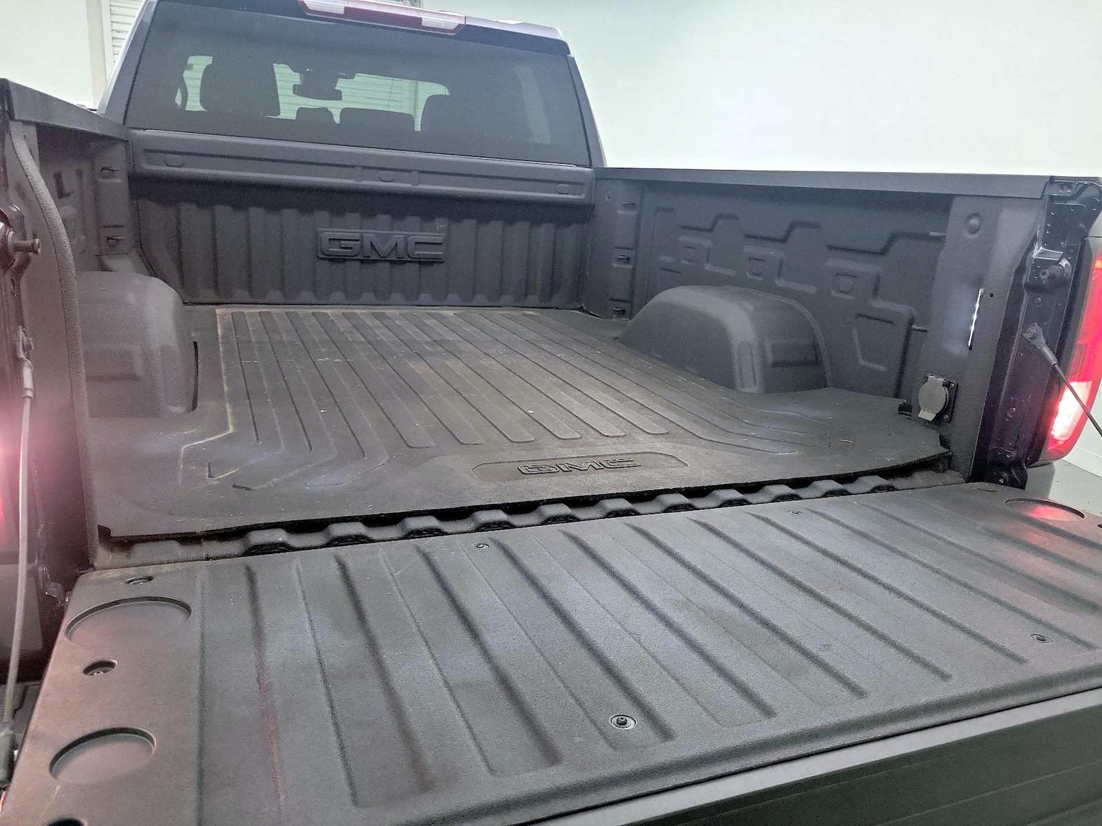 2023 GMC Sierra 1500 SLE - Photo 21