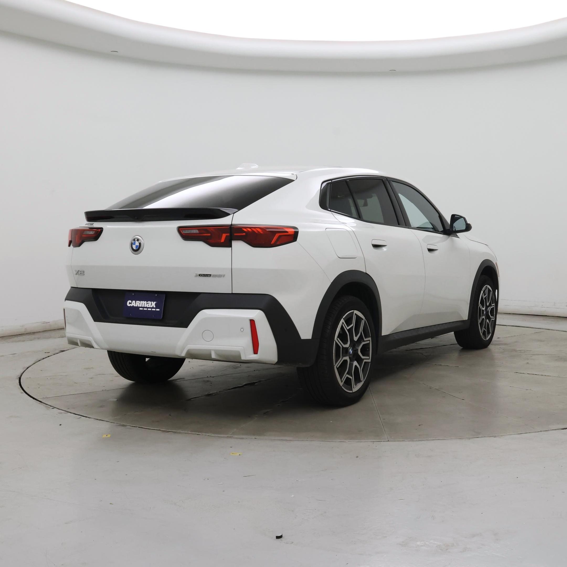 Thumbnail: 2025 BMW X2 - 8