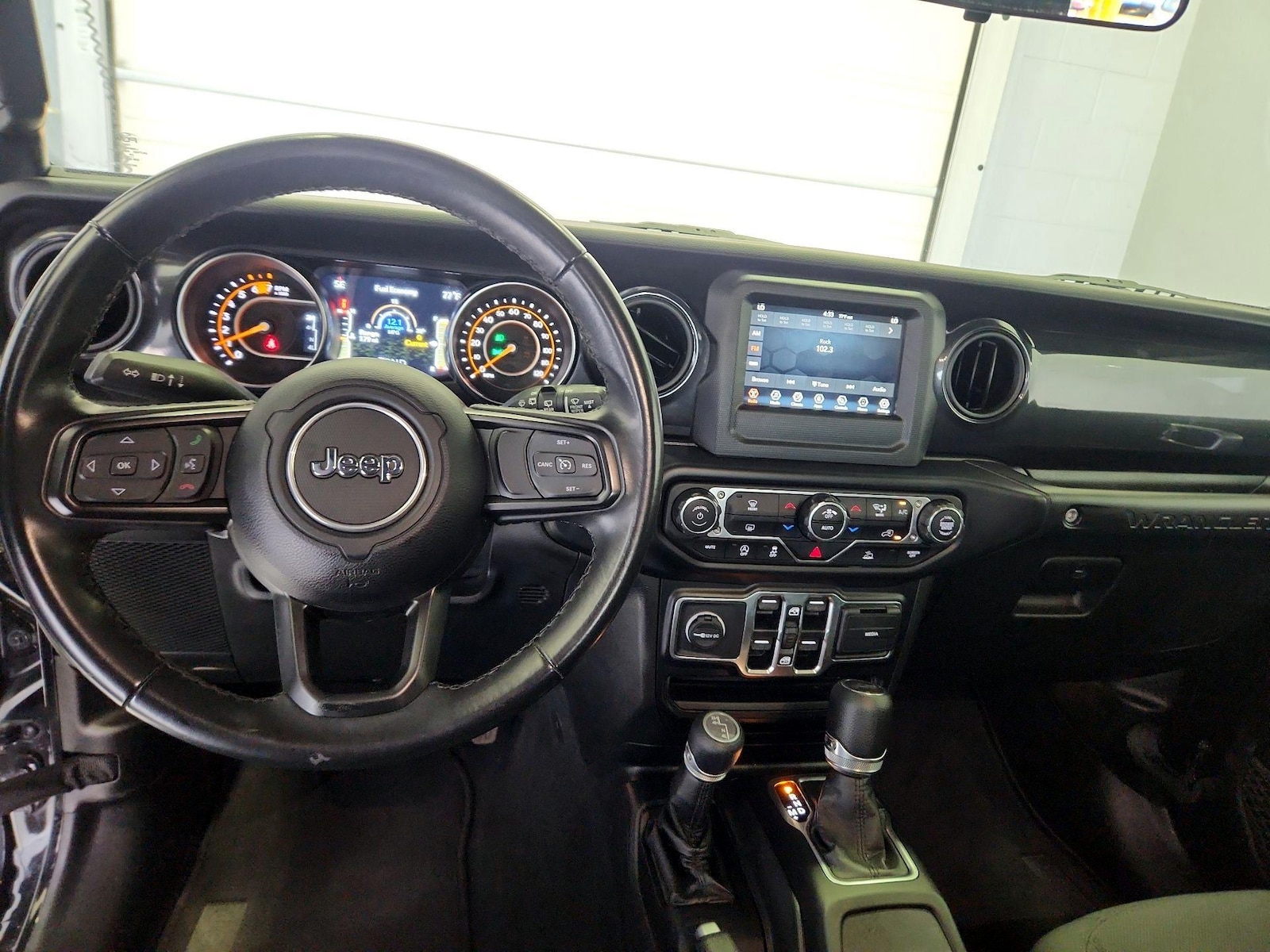 Photo 10
