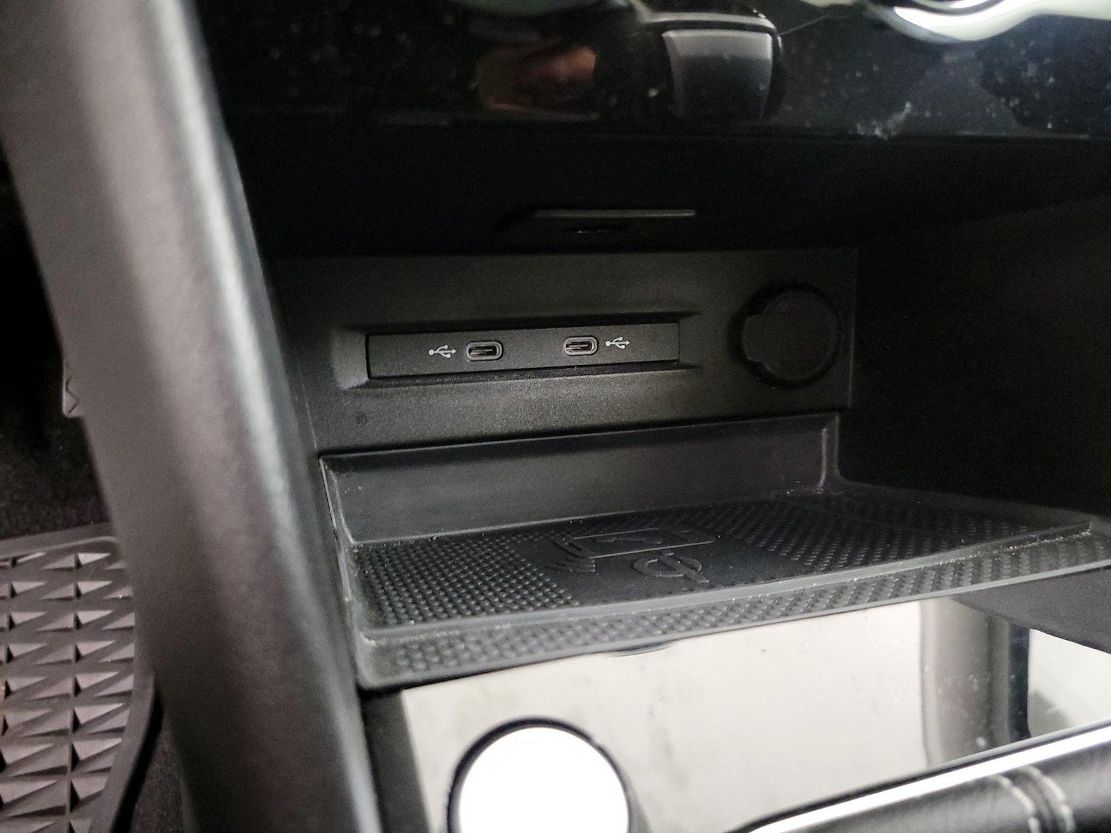 2024 Volkswagen Taos SE - Photo 17