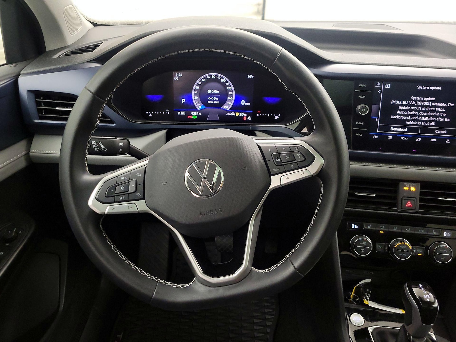 2024 Volkswagen Taos SE - Photo 9