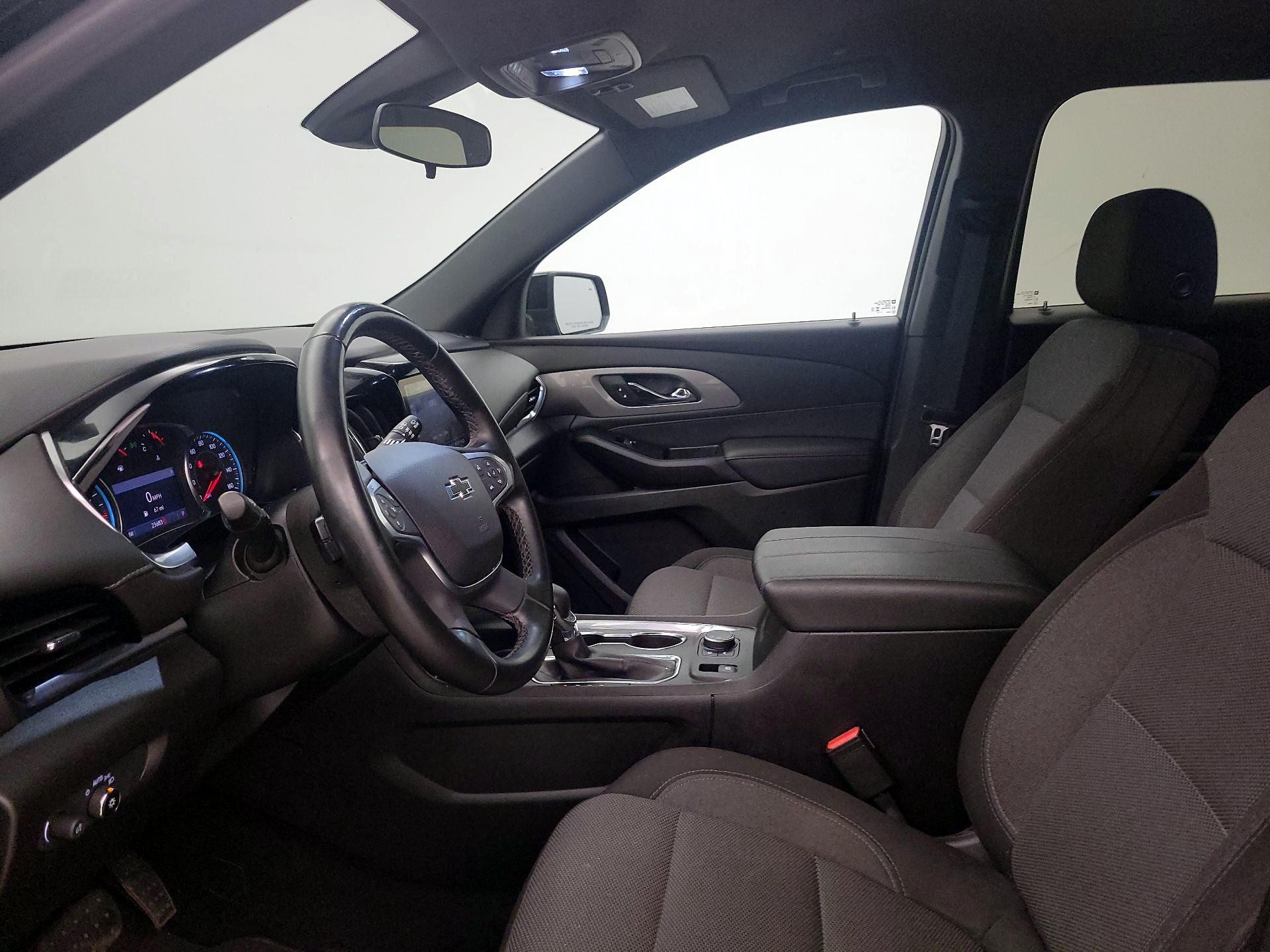 Thumbnail: 2023 Chevrolet Traverse - 9