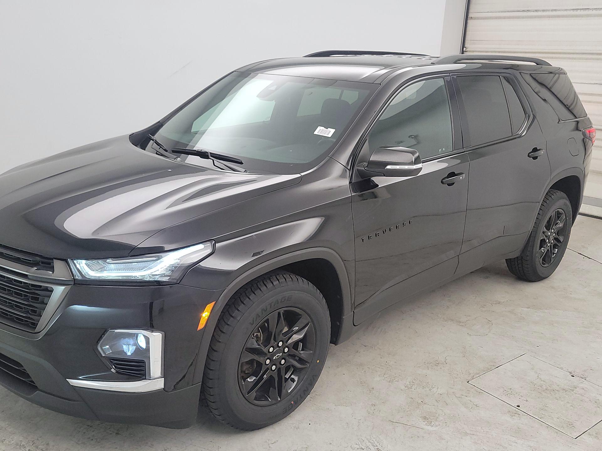 Thumbnail: 2023 Chevrolet Traverse - 3