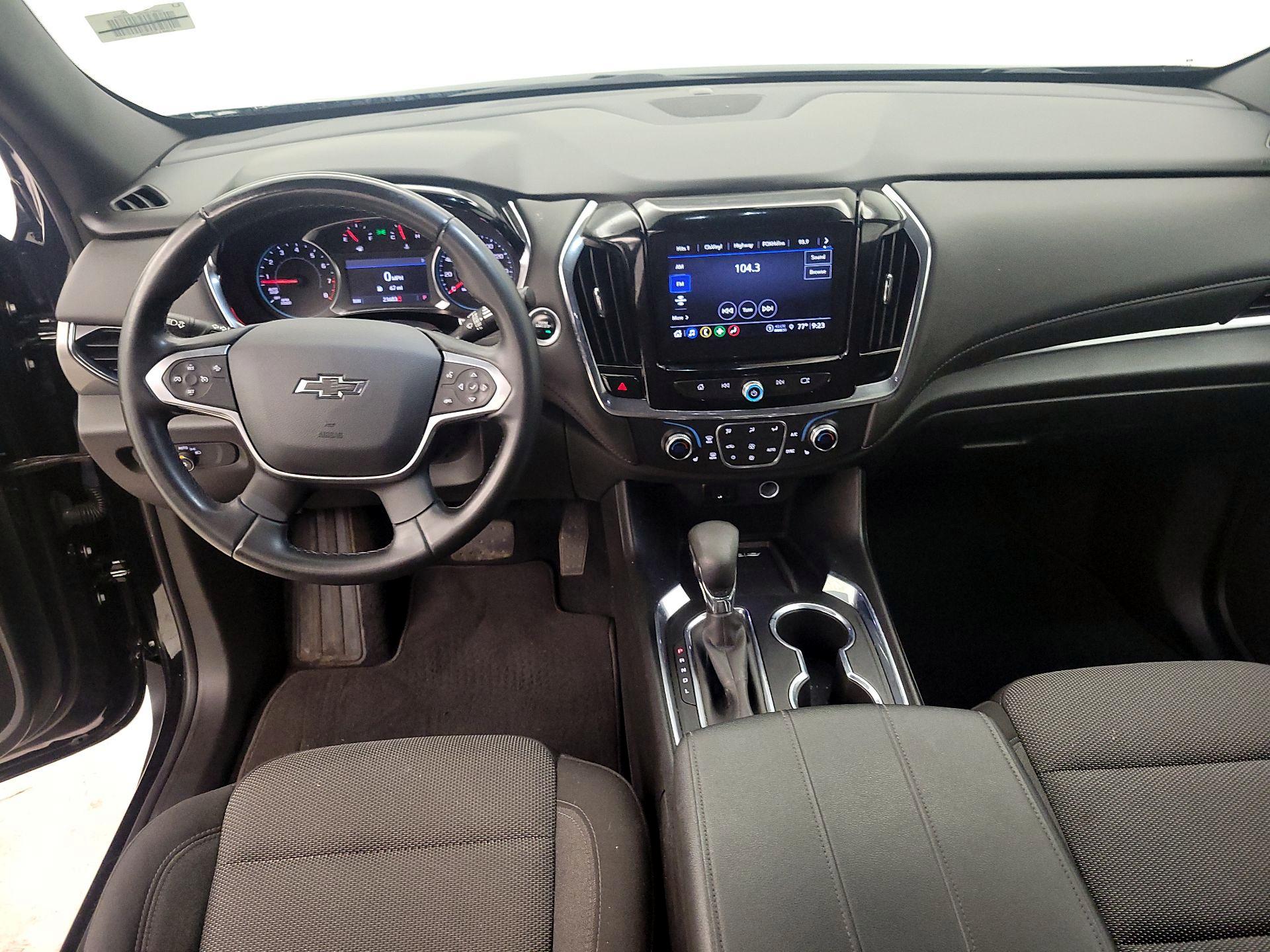 Thumbnail: 2023 Chevrolet Traverse - 8
