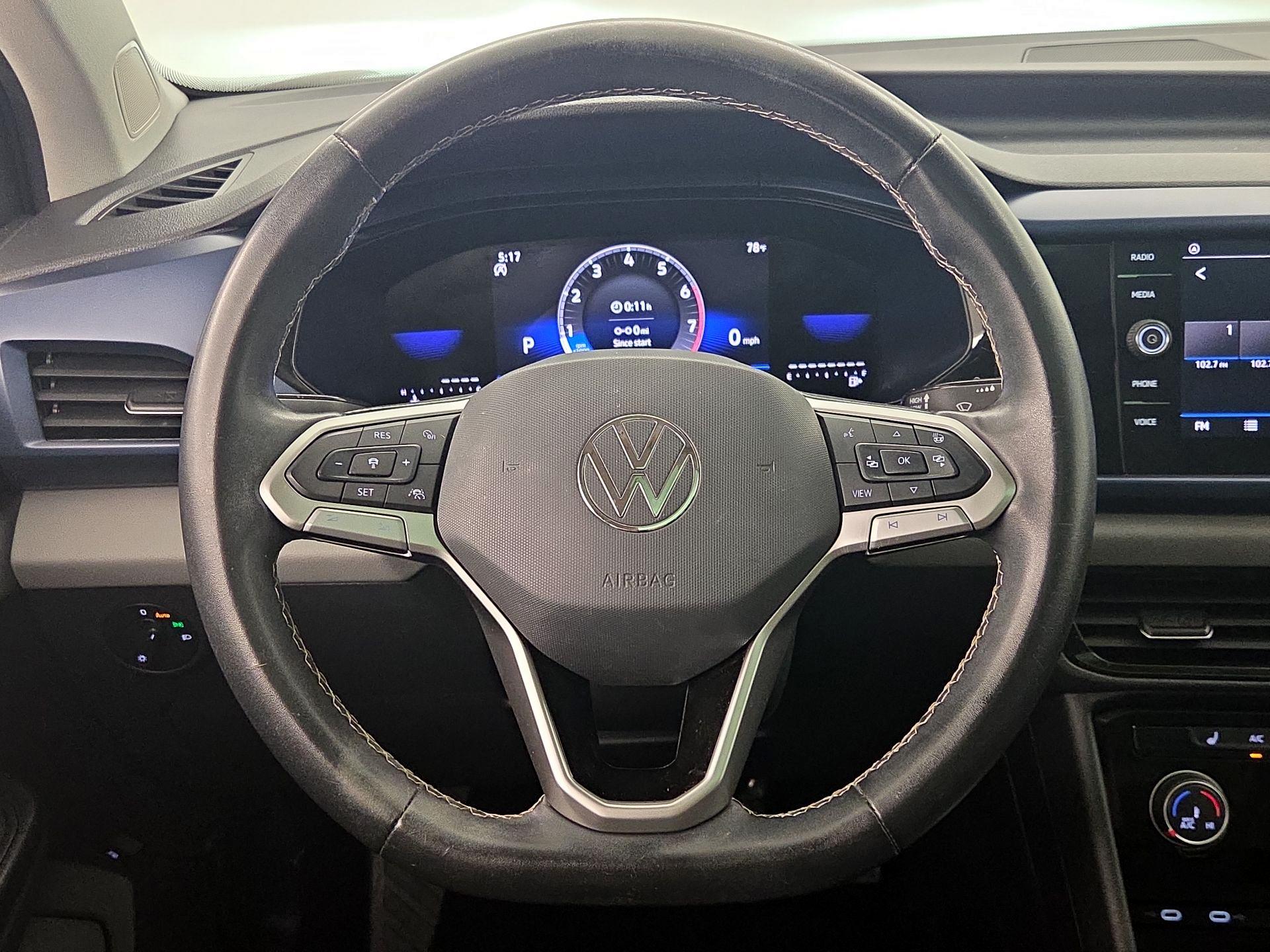 Thumbnail: 2023 Volkswagen Taos - 10