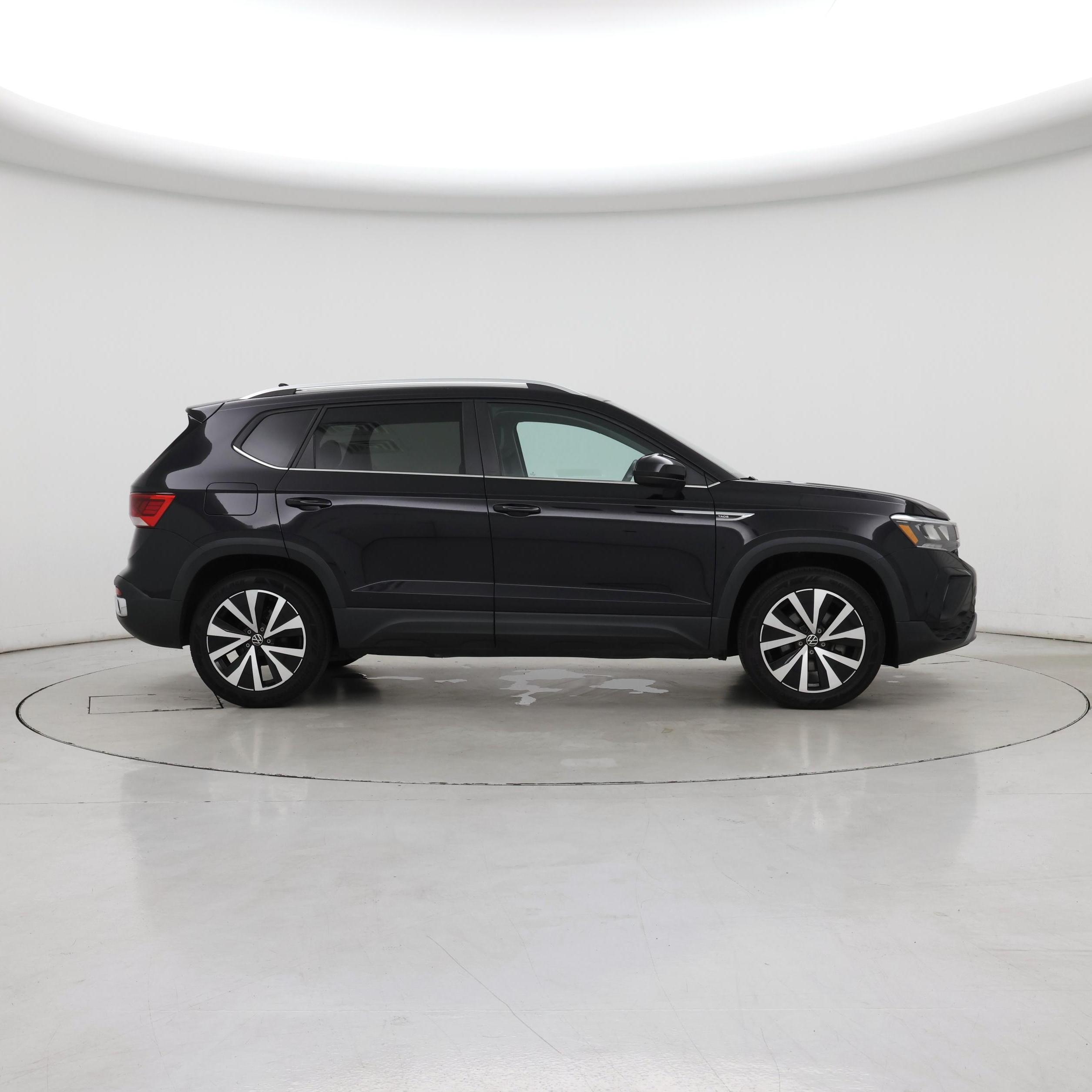 Thumbnail: 2023 Volkswagen Taos - 7