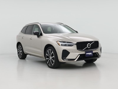 2023 Volvo XC60 B5 Plus Dark Theme