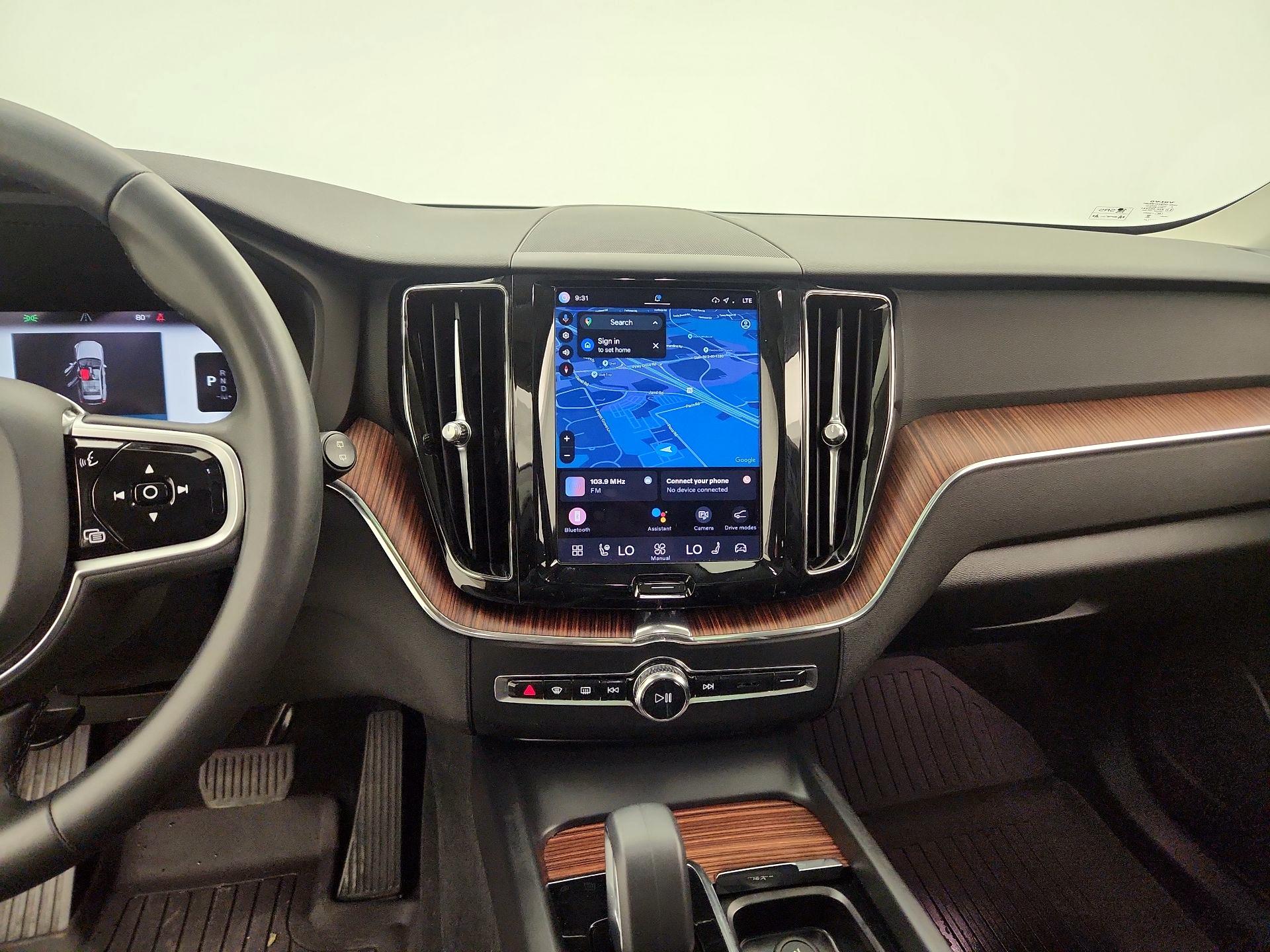 Thumbnail: 2023 Volvo XC60 - 9