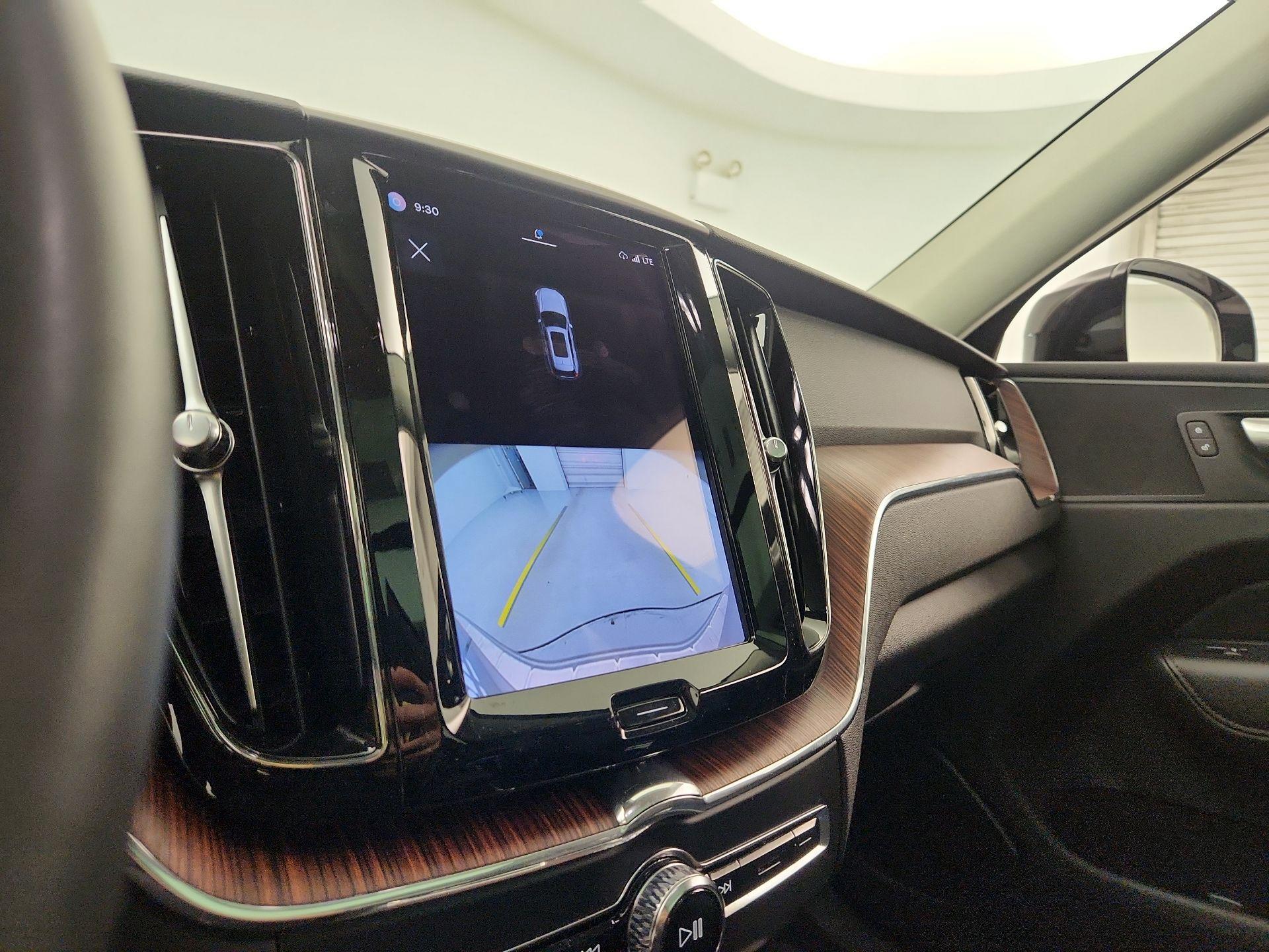 Thumbnail: 2023 Volvo XC60 - 15