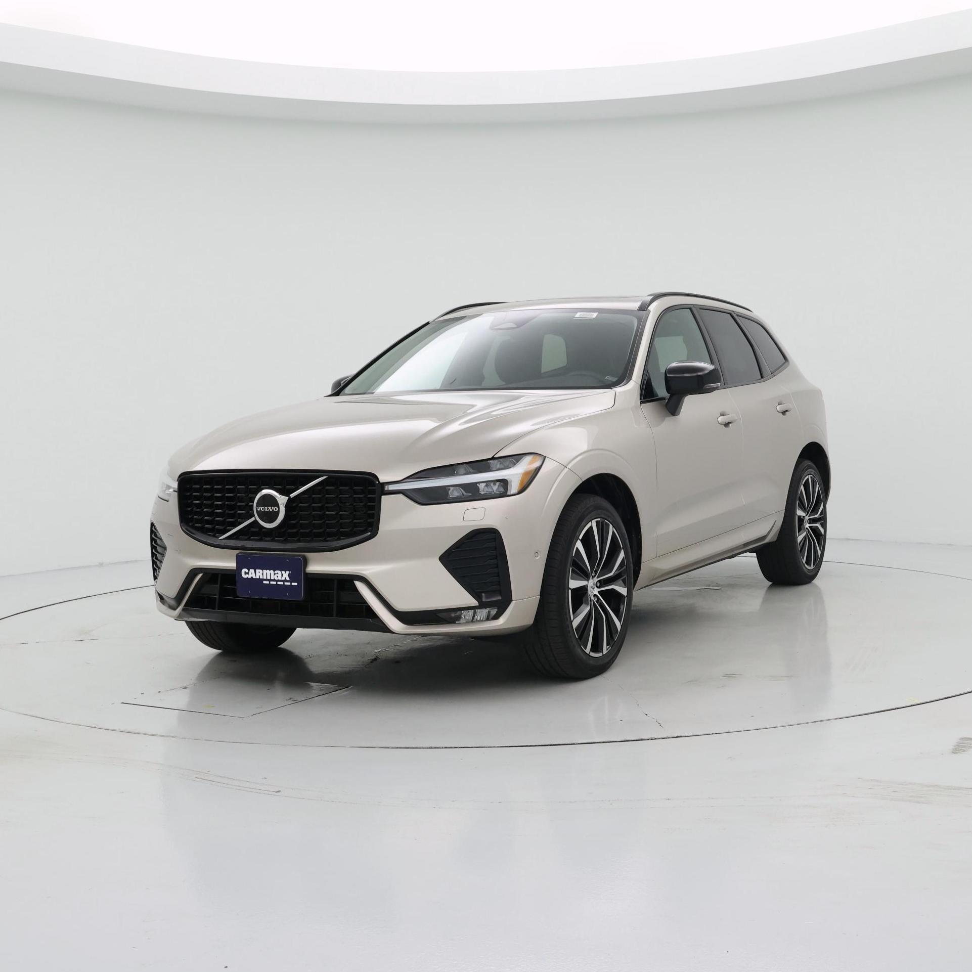Thumbnail: 2023 Volvo XC60 - 4