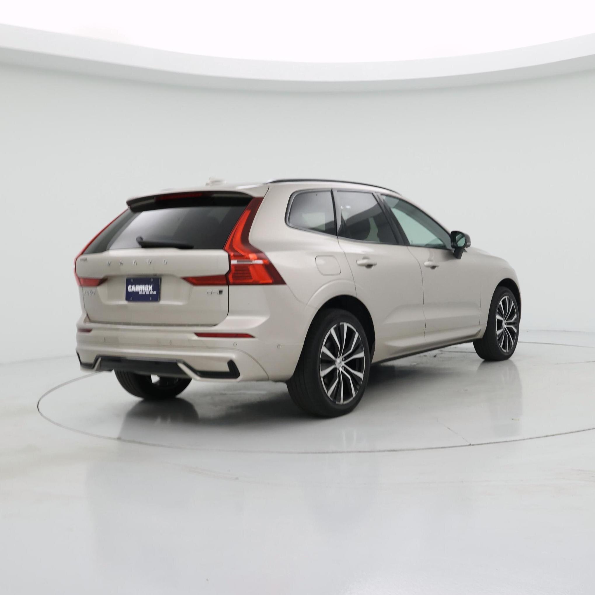 Thumbnail: 2023 Volvo XC60 - 8
