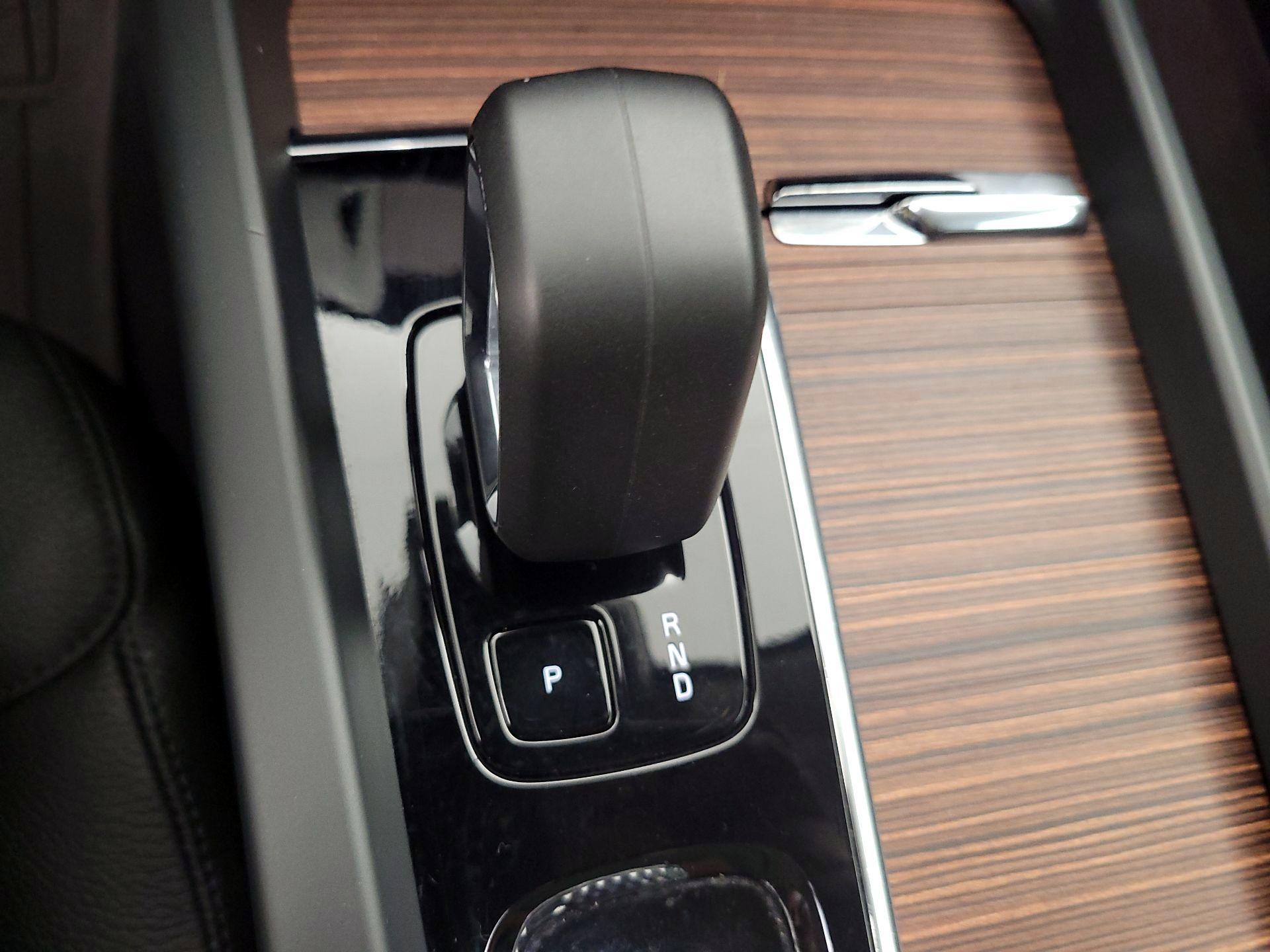 Thumbnail: 2024 Volvo XC60 - 18