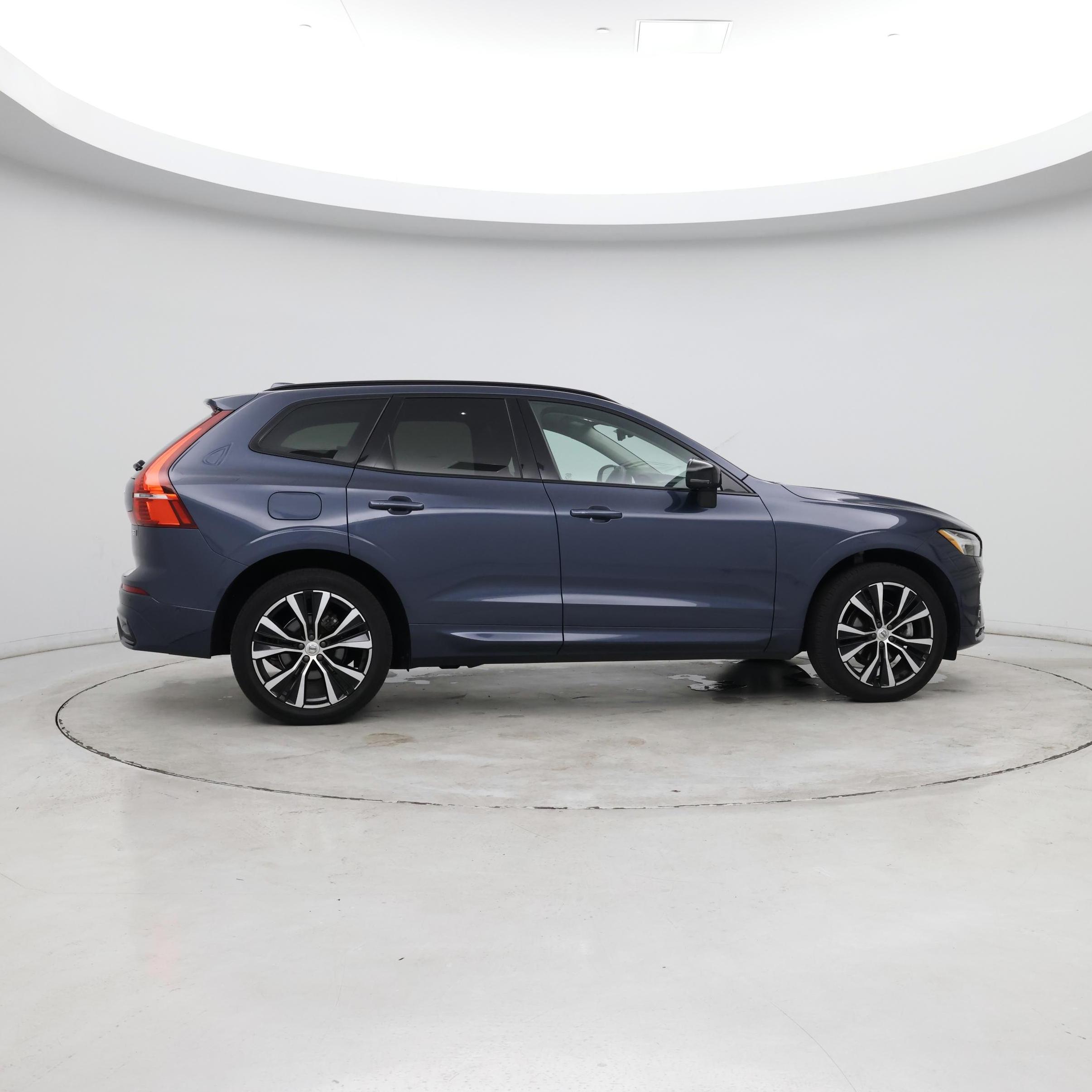 Thumbnail: 2024 Volvo XC60 - 8