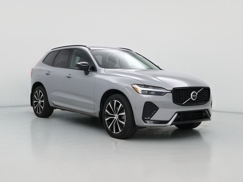 2024 Volvo XC60 B5 Plus Dark Theme