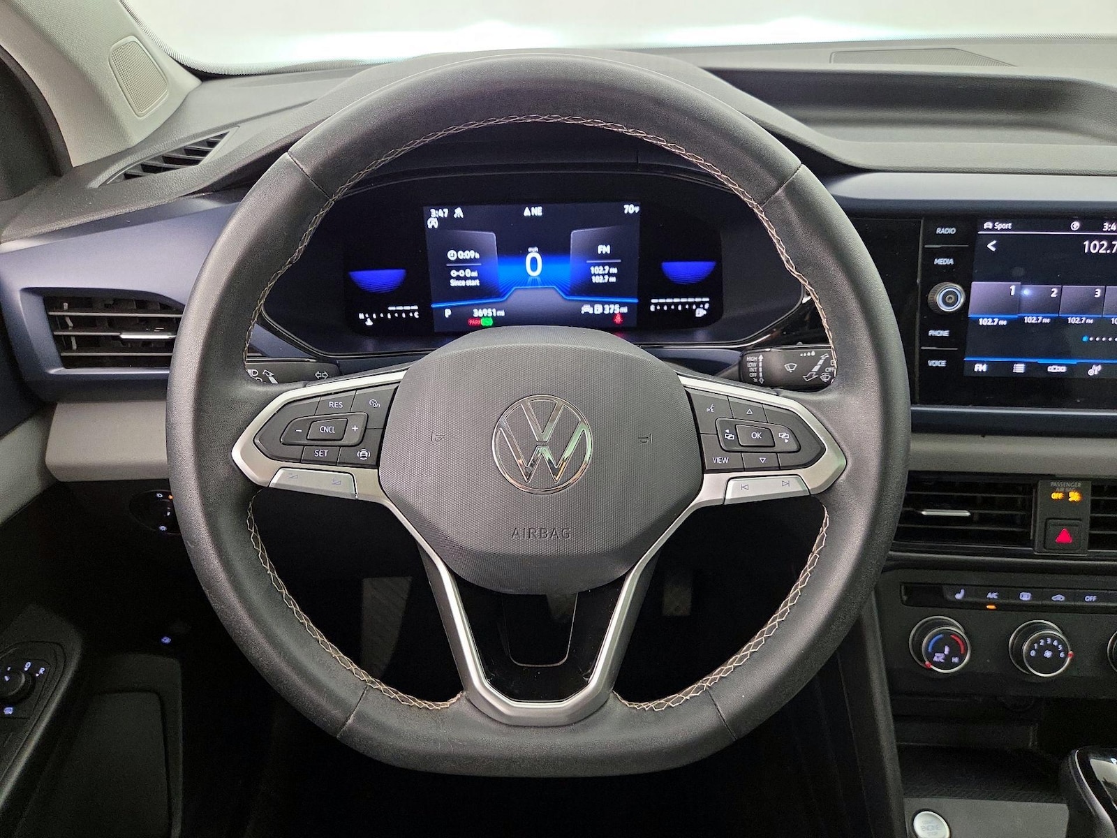 2022 Volkswagen Taos SE - Photo 11