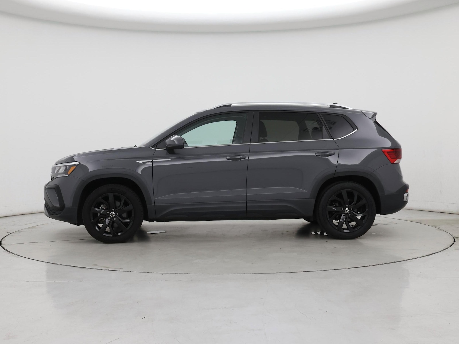 2022 Volkswagen Taos SE - Photo 4