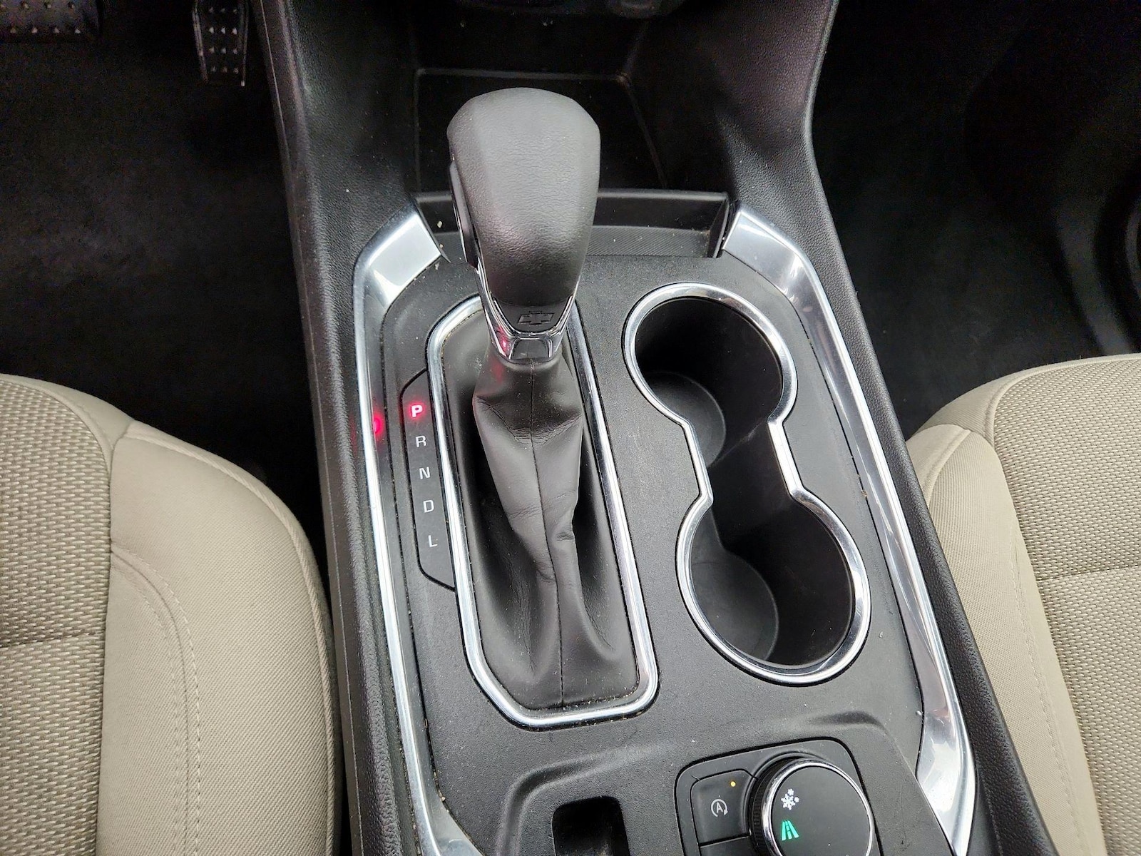 2023 Chevrolet Traverse LS - Photo 18