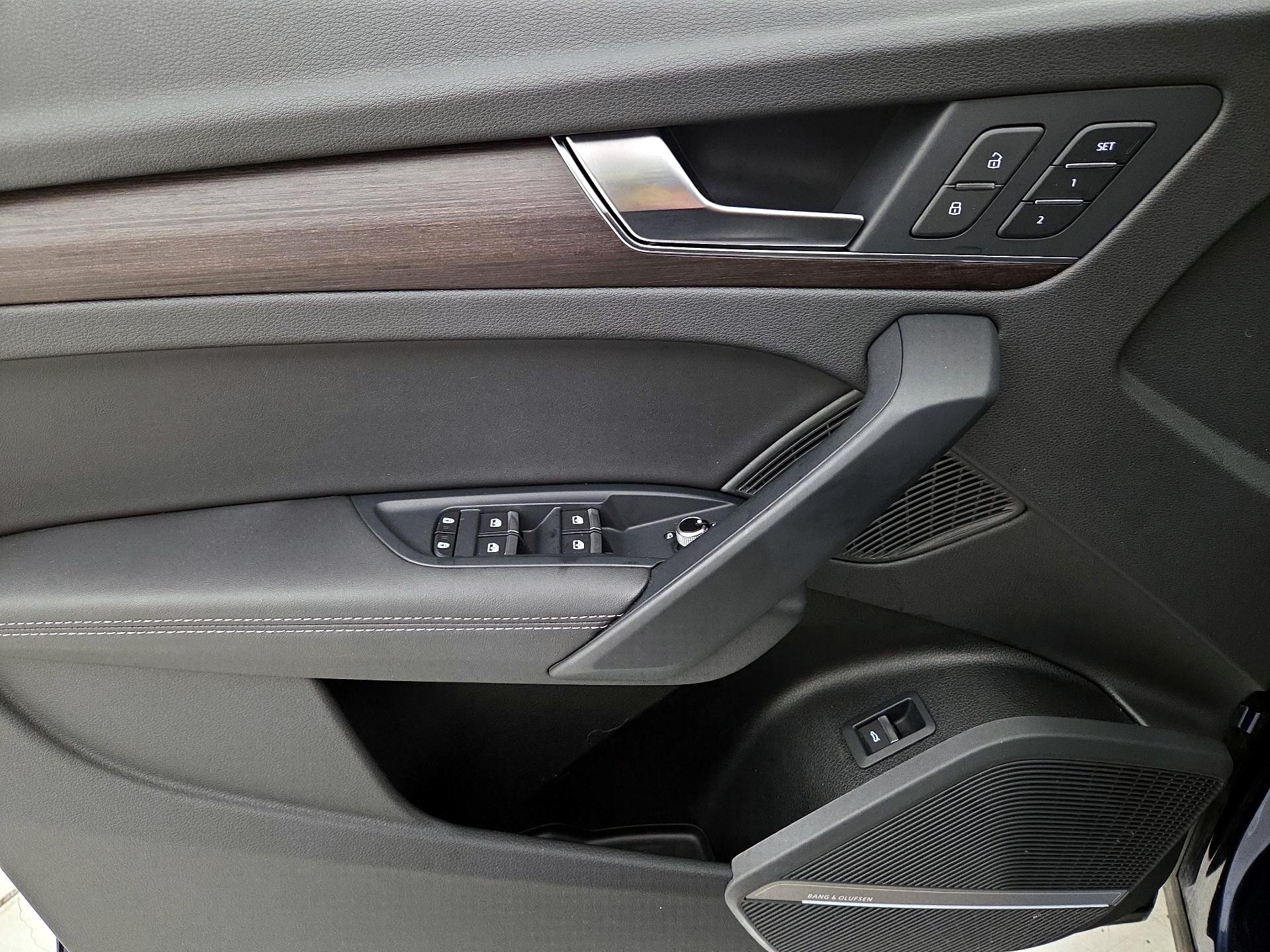 Thumbnail: 2023 Audi Q5 - 12