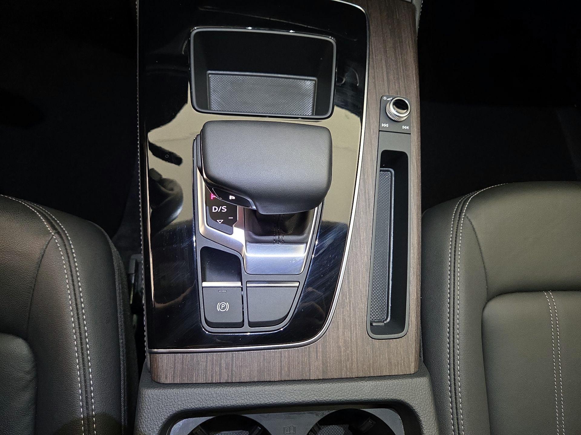 Thumbnail: 2023 Audi Q5 - 17