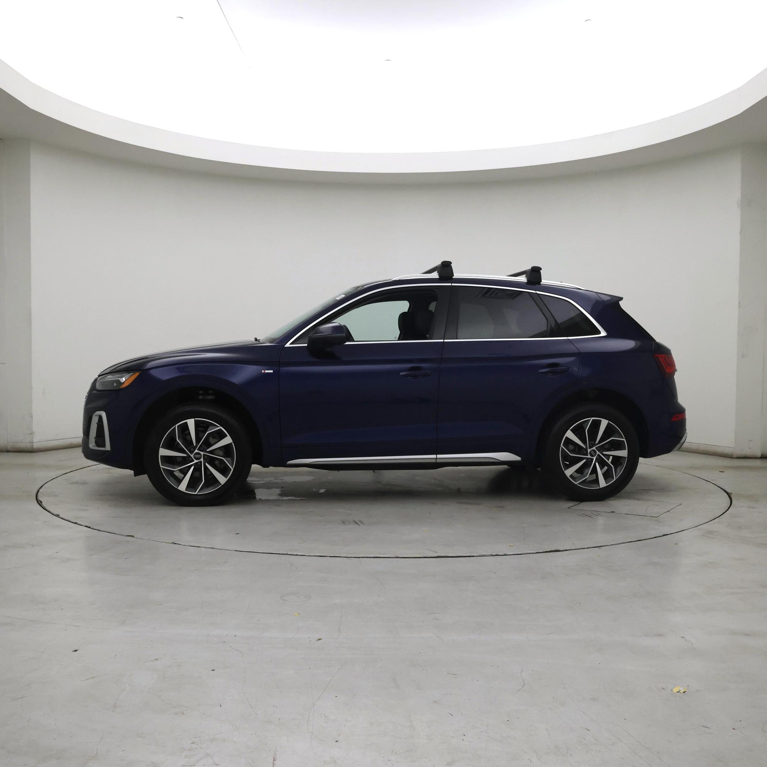 Thumbnail: 2023 Audi Q5 - 3