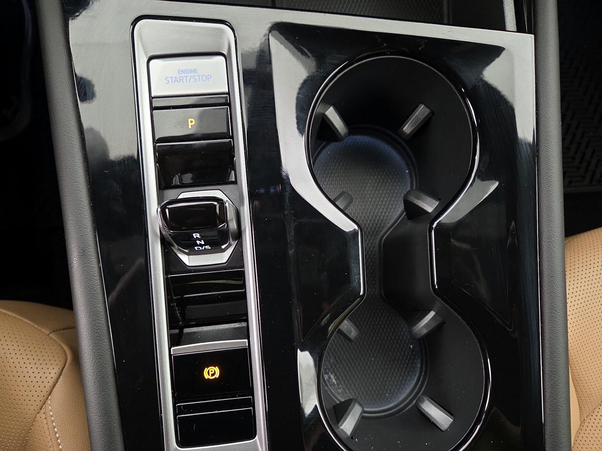 Thumbnail: 2024 Volkswagen Atlas - 18