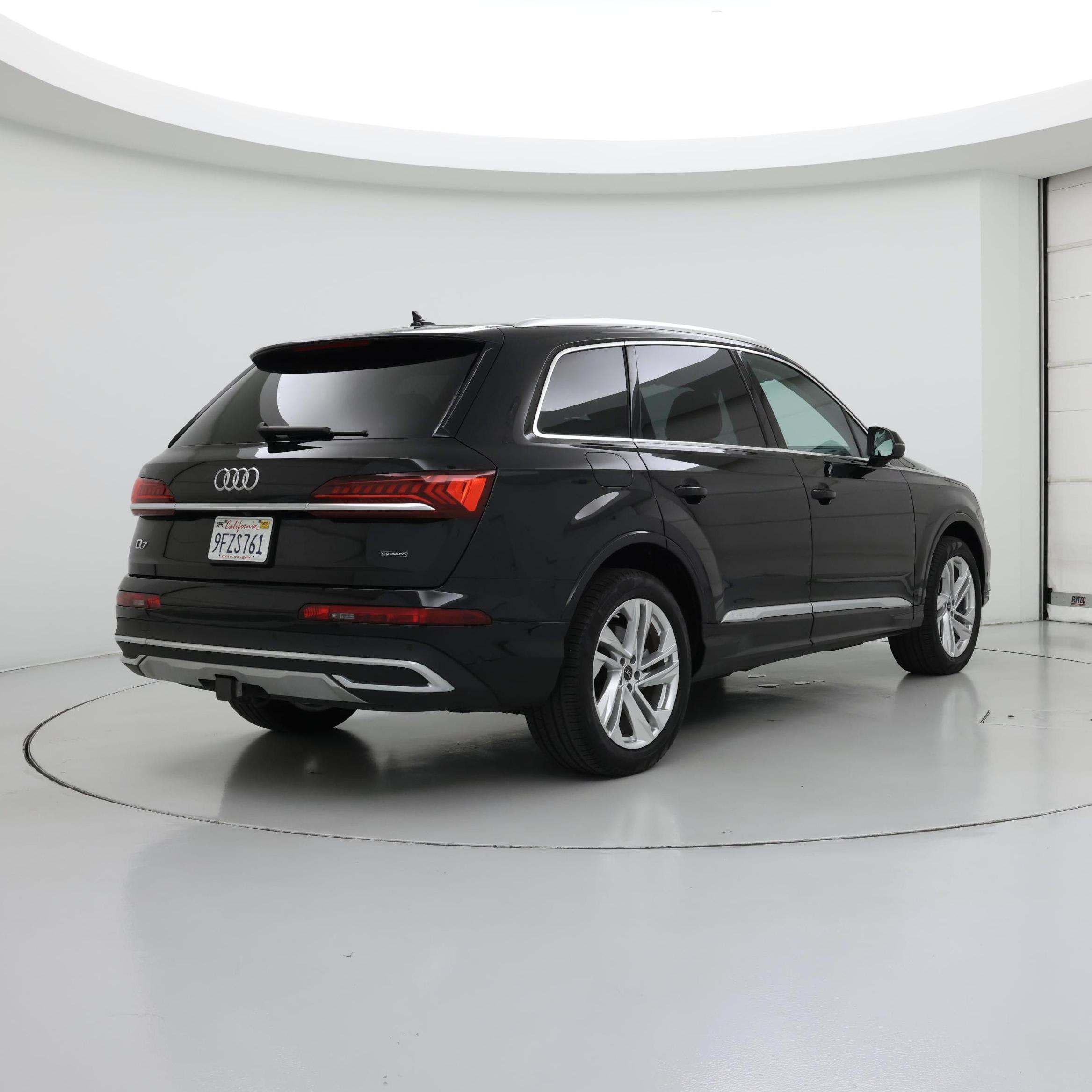 Thumbnail: 2023 Audi Q7 - 8