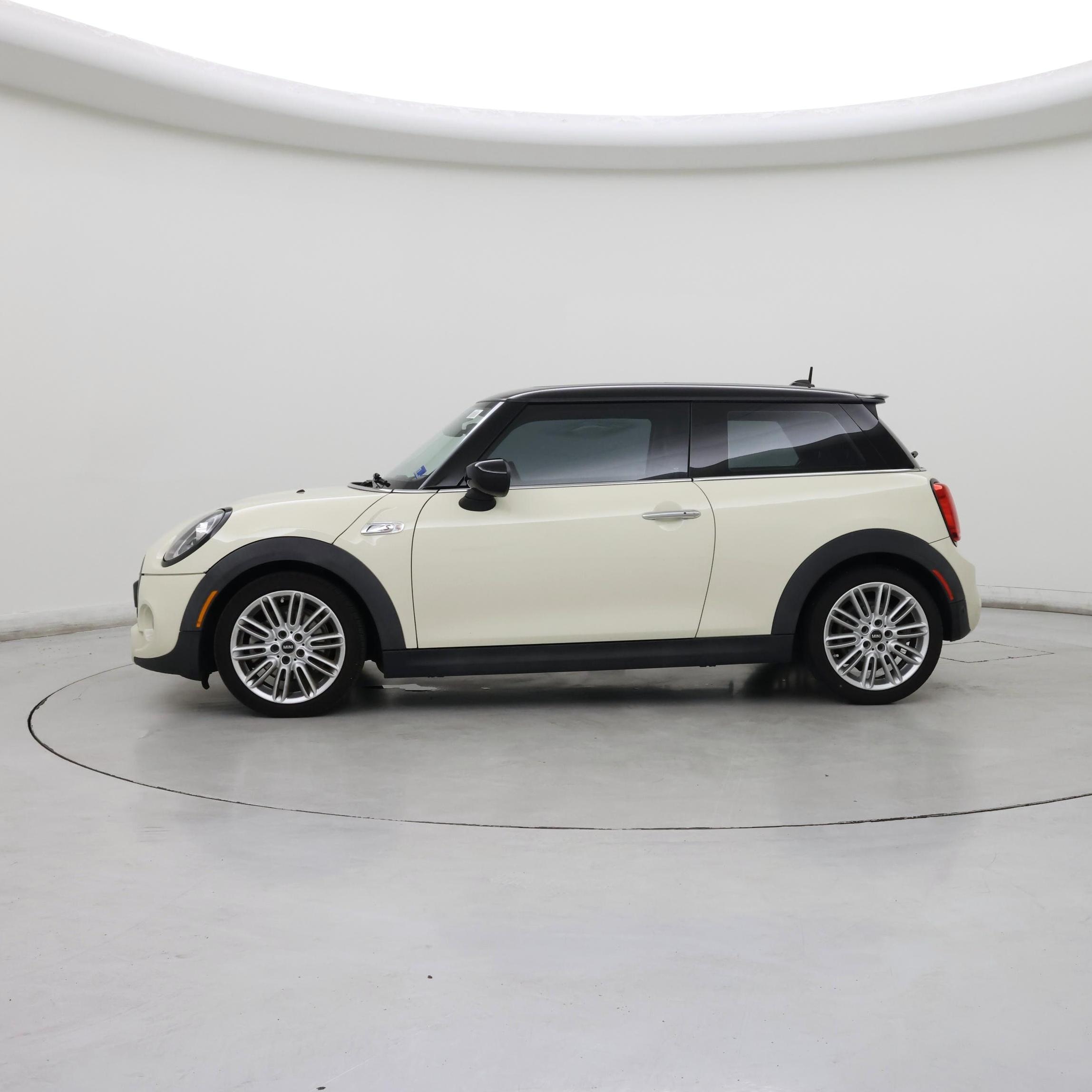 Thumbnail: 2020 MINI Cooper Hardtop - 3