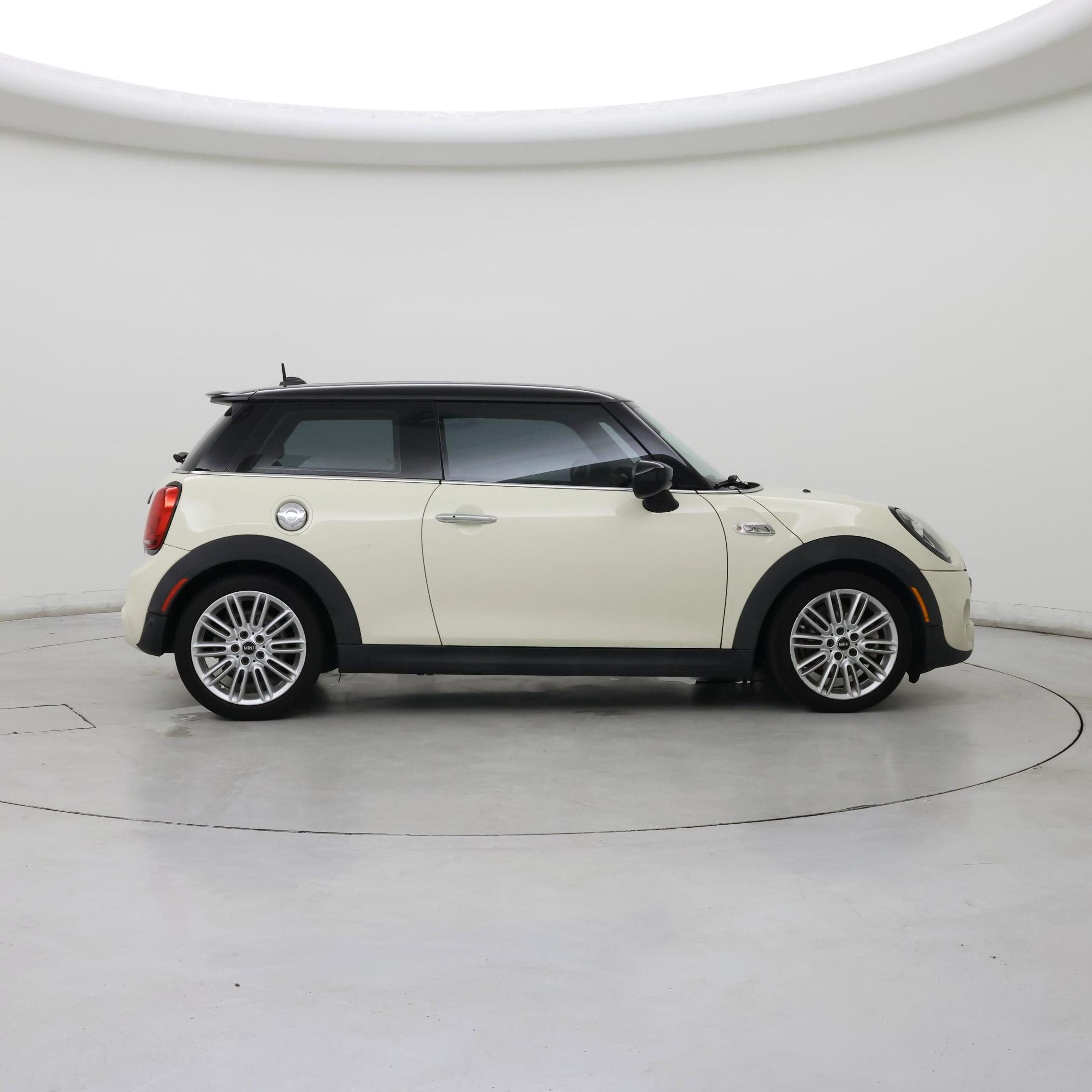 Thumbnail: 2020 MINI Cooper Hardtop - 7