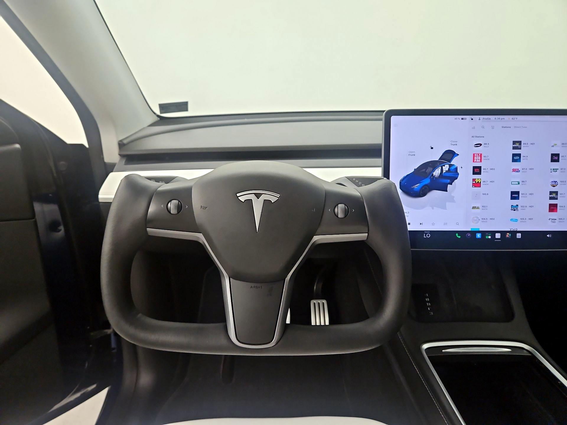 Thumbnail: 2022 Tesla Model Y - 10