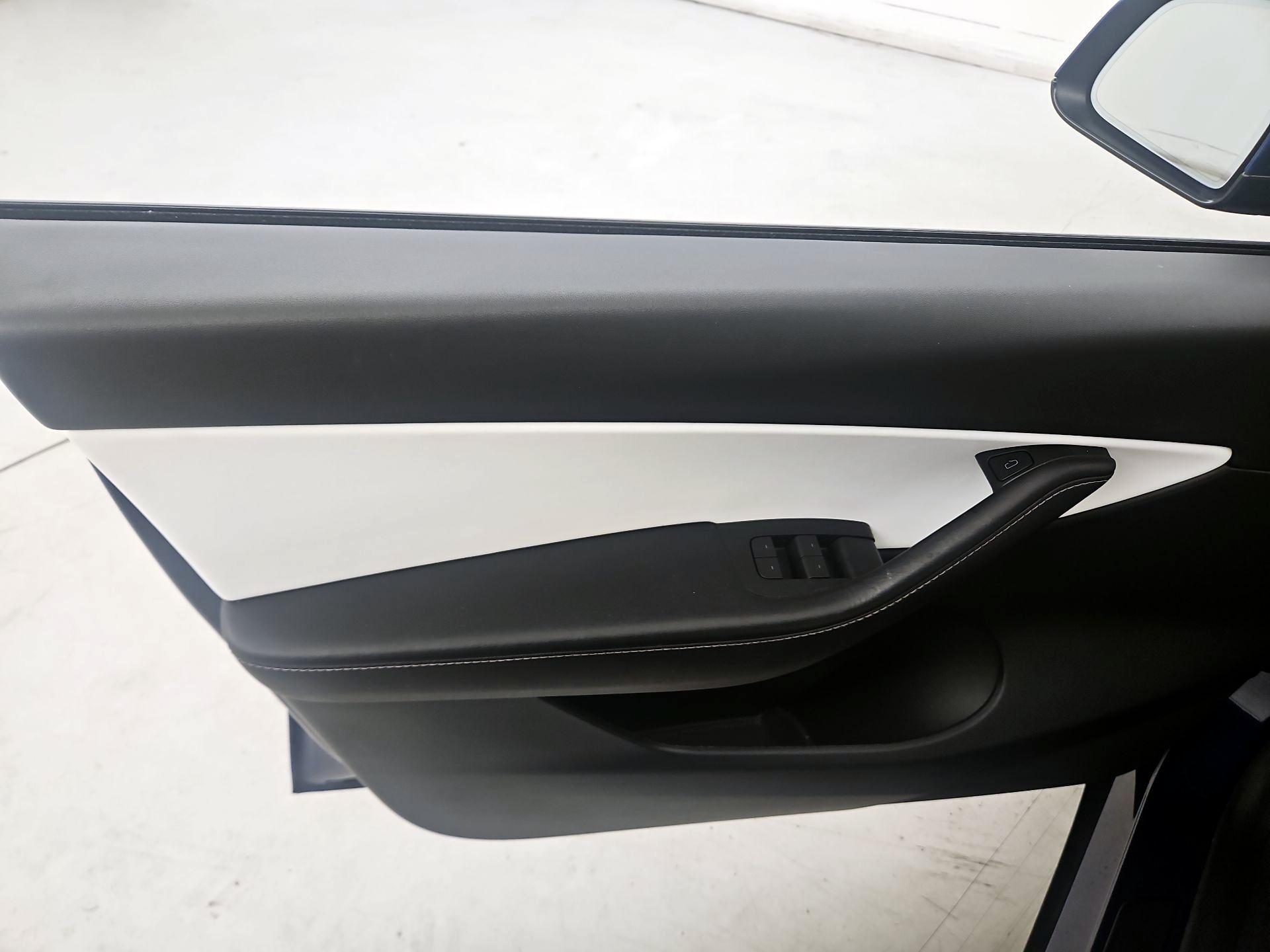 Thumbnail: 2022 Tesla Model Y - 12