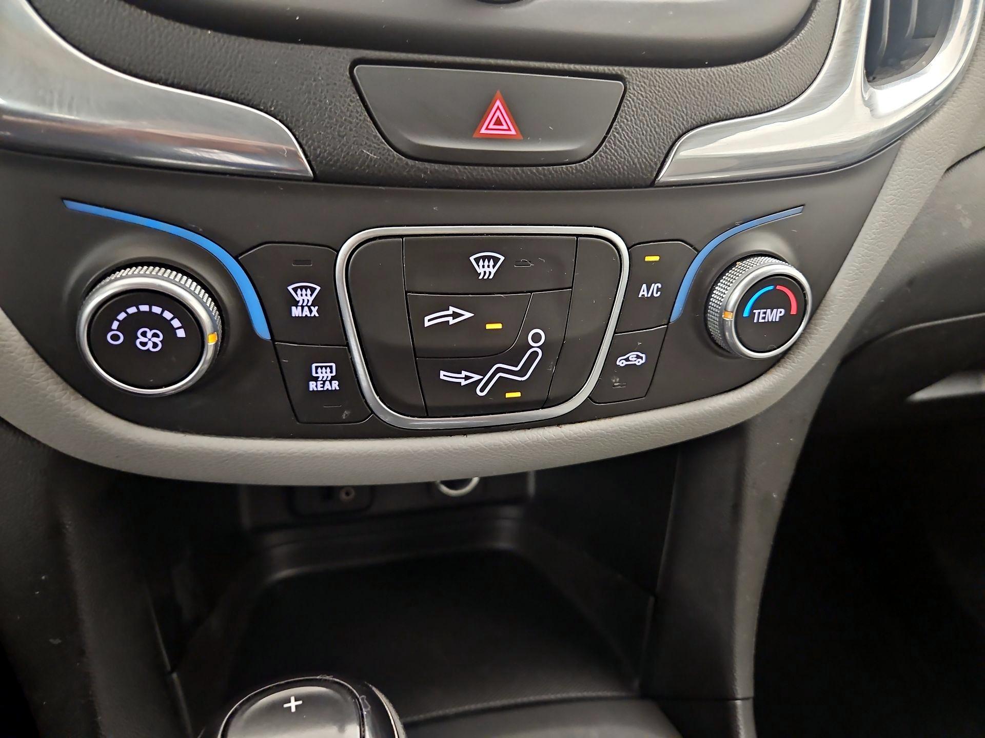 Thumbnail: 2018 Chevrolet Equinox - 16