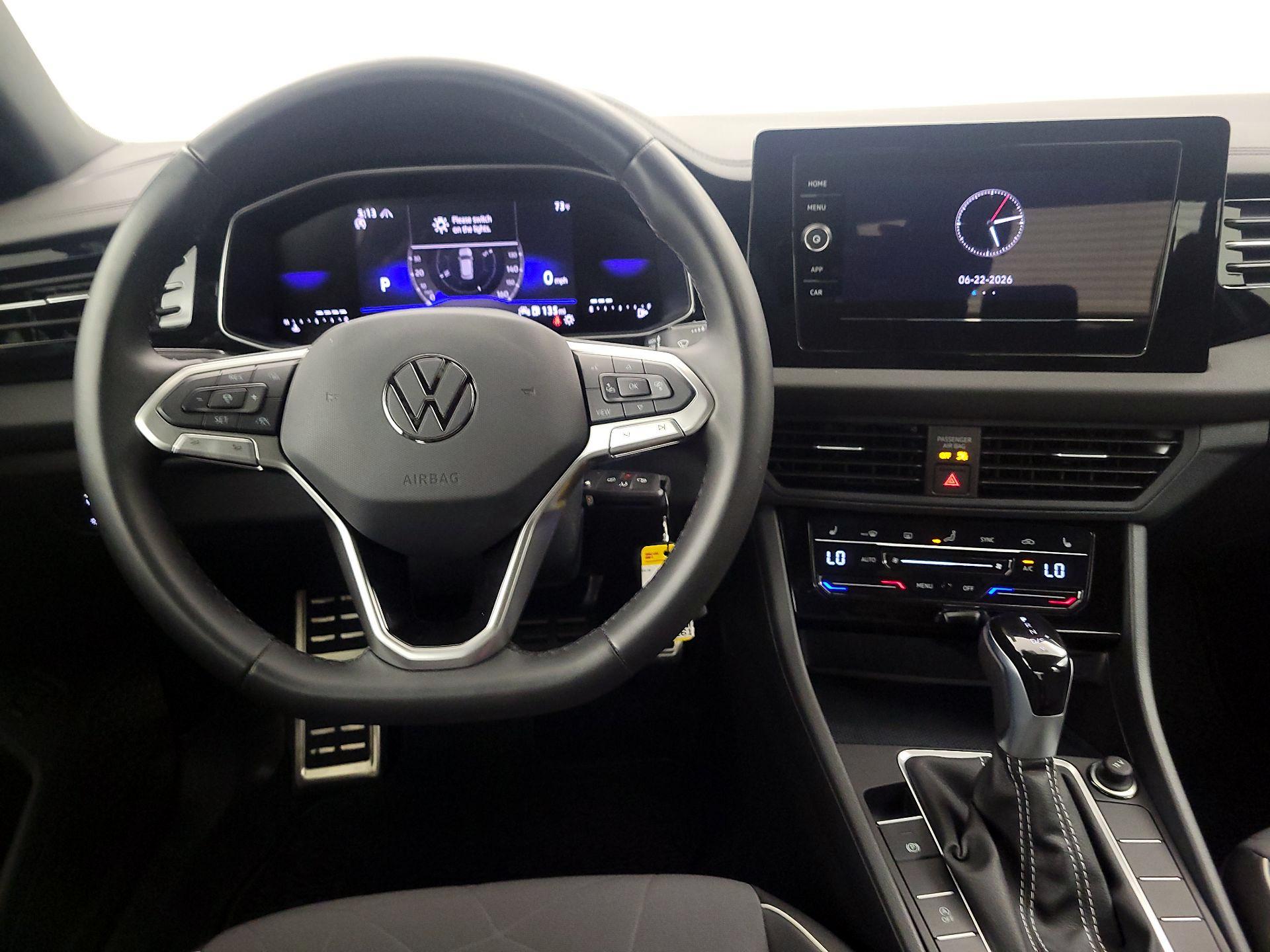 Thumbnail: 2025 Volkswagen Jetta - 10