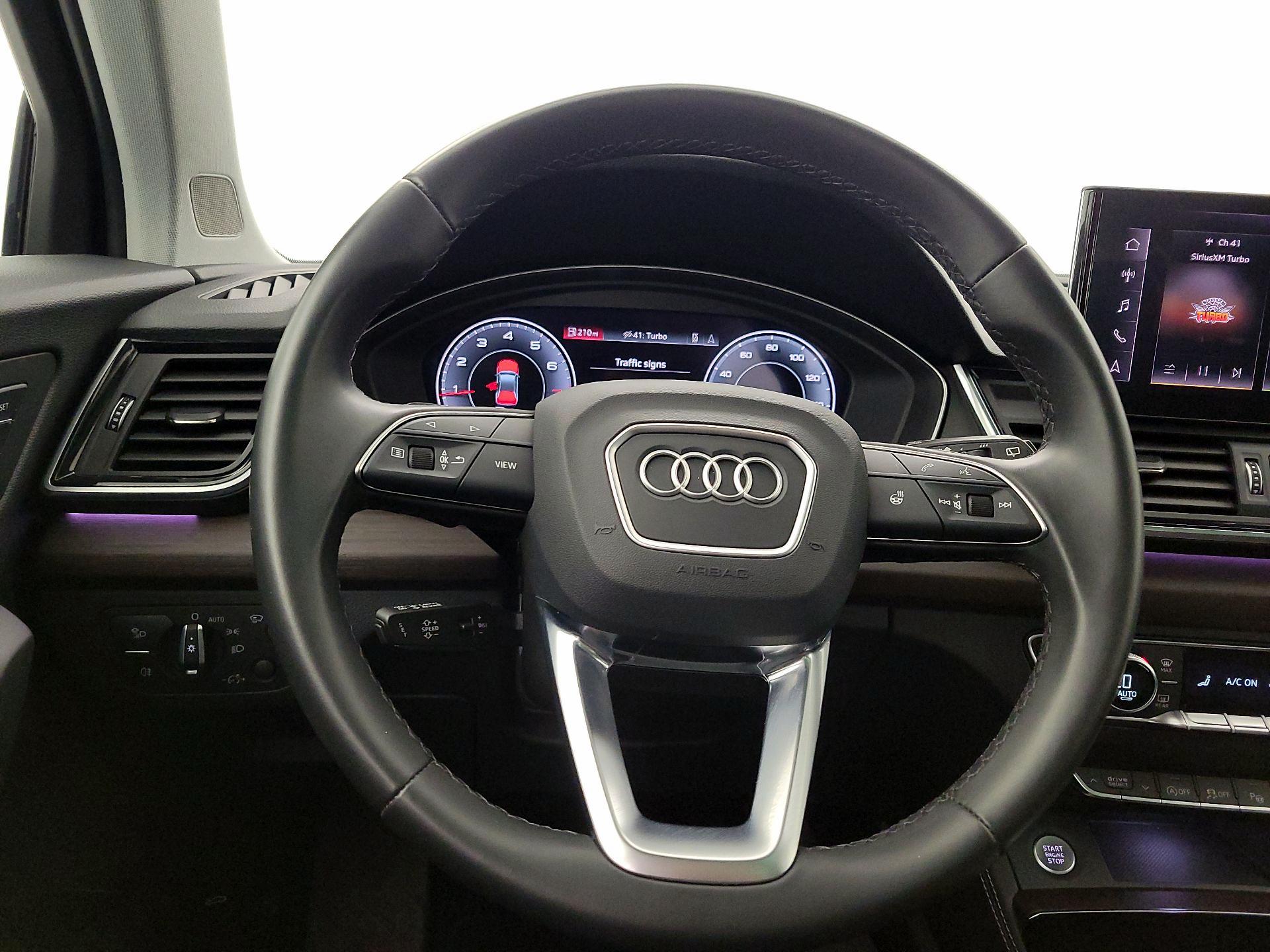 Thumbnail: 2023 Audi Q5 - 10