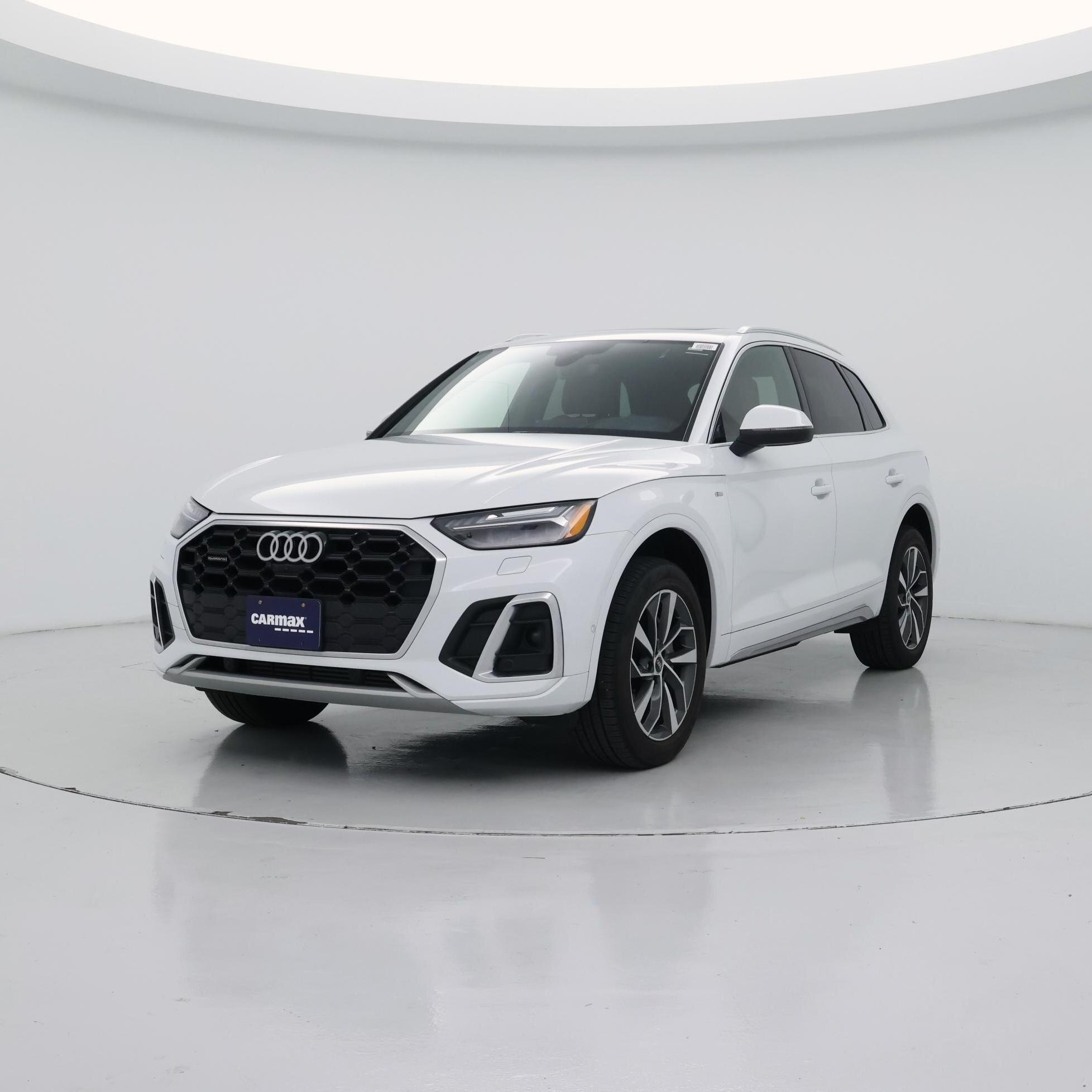 Thumbnail: 2023 Audi Q5 - 4