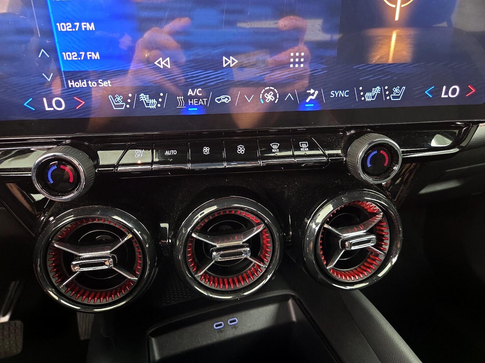 2024 Chevrolet Blazer EV RS - Photo 18