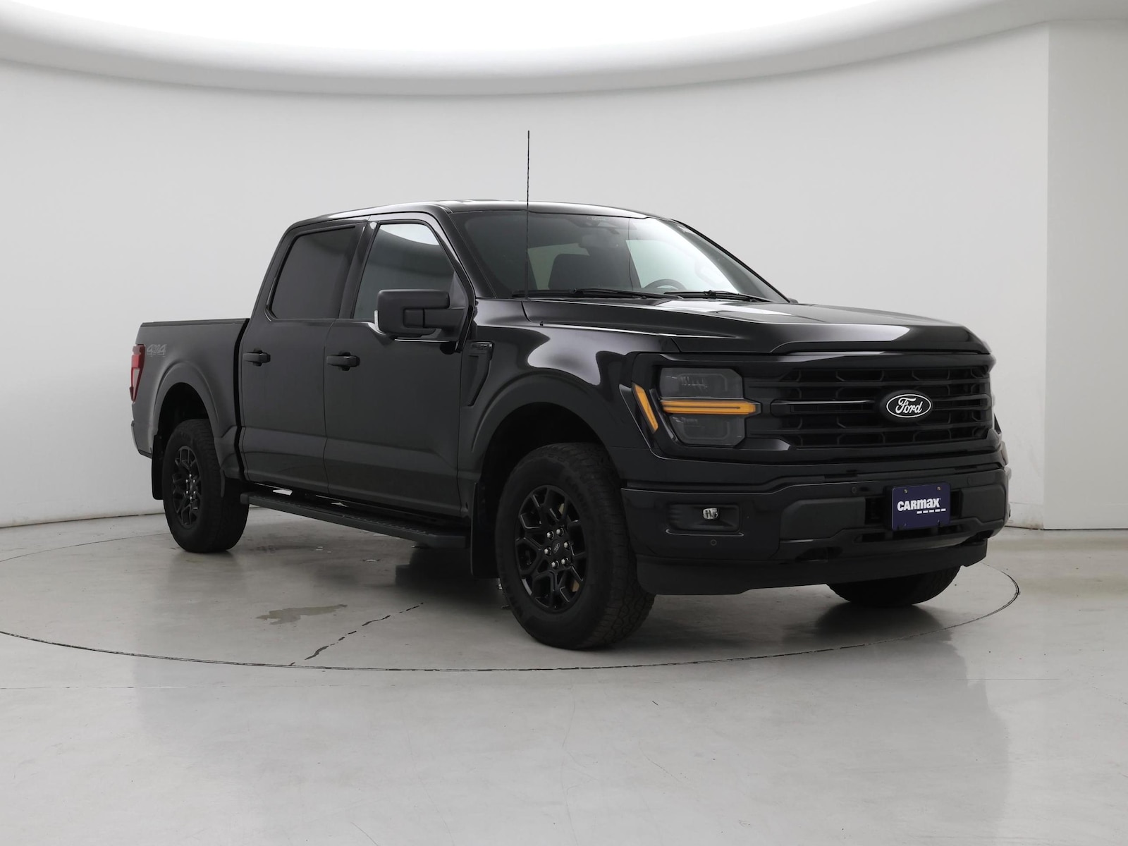 2024 Ford F-150 XLT - Photo 2