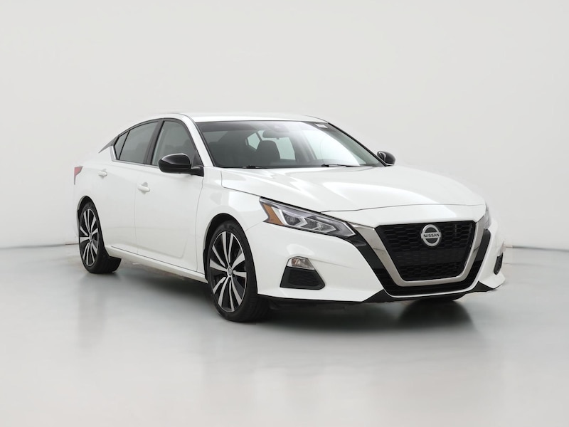 2022 Nissan Altima SR