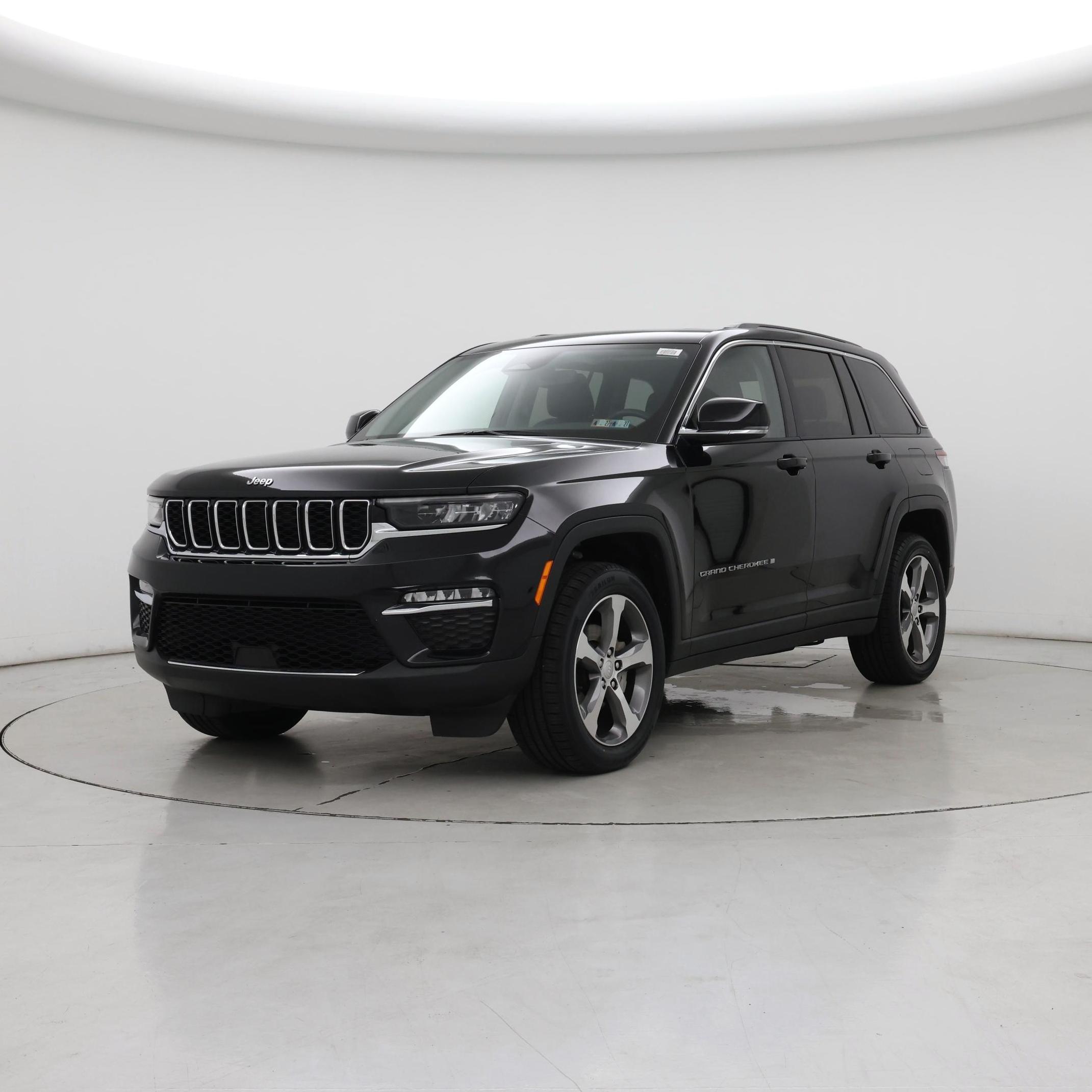 Thumbnail: 2023 Jeep Grand Cherokee - 4