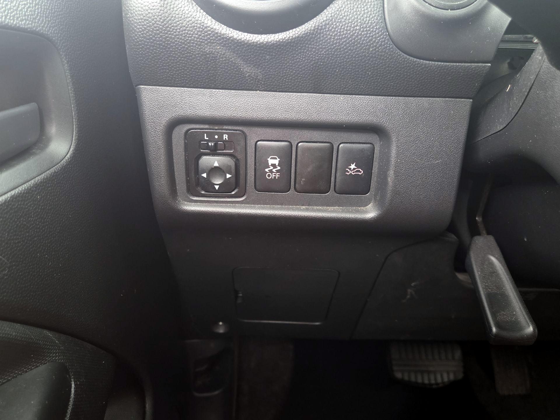 Thumbnail: 2023 Mitsubishi Mirage G4 - 13
