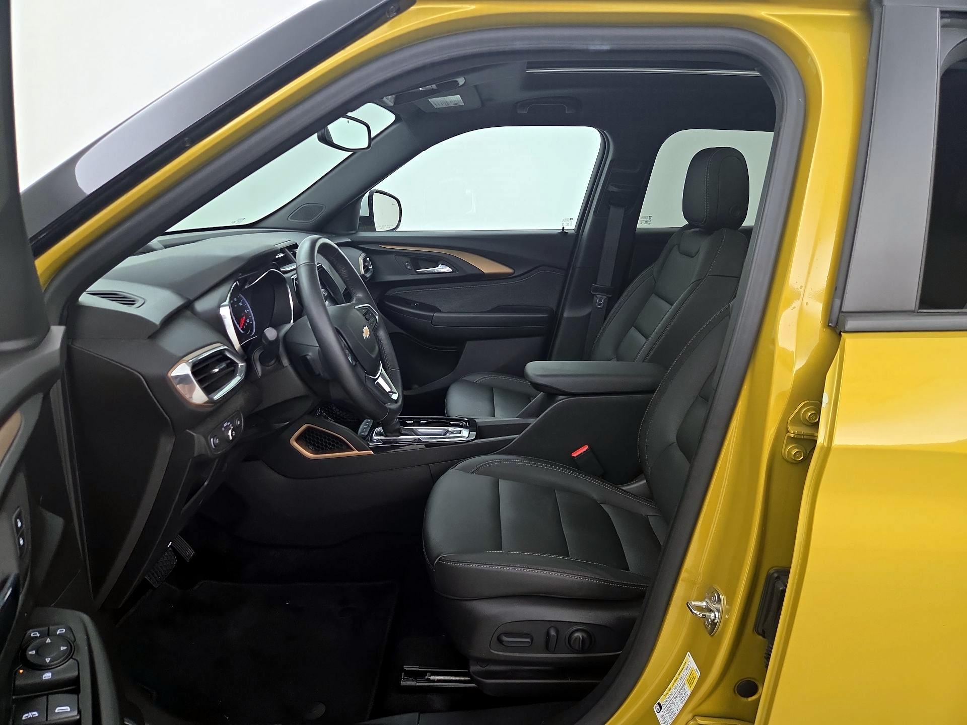 Thumbnail: 2023 Chevrolet TrailBlazer - 11