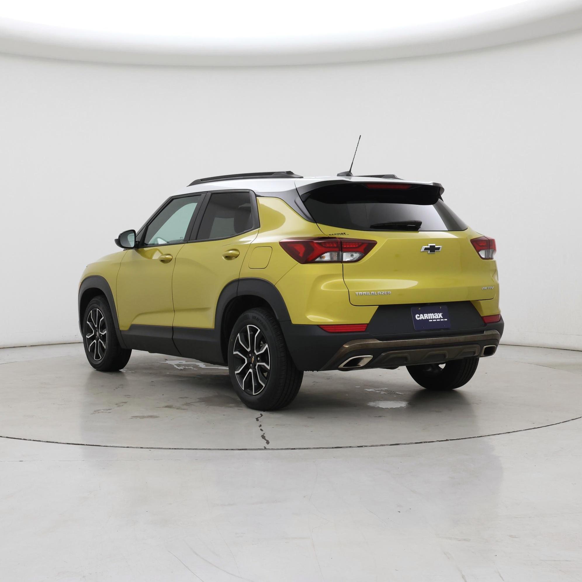 Thumbnail: 2023 Chevrolet TrailBlazer - 2