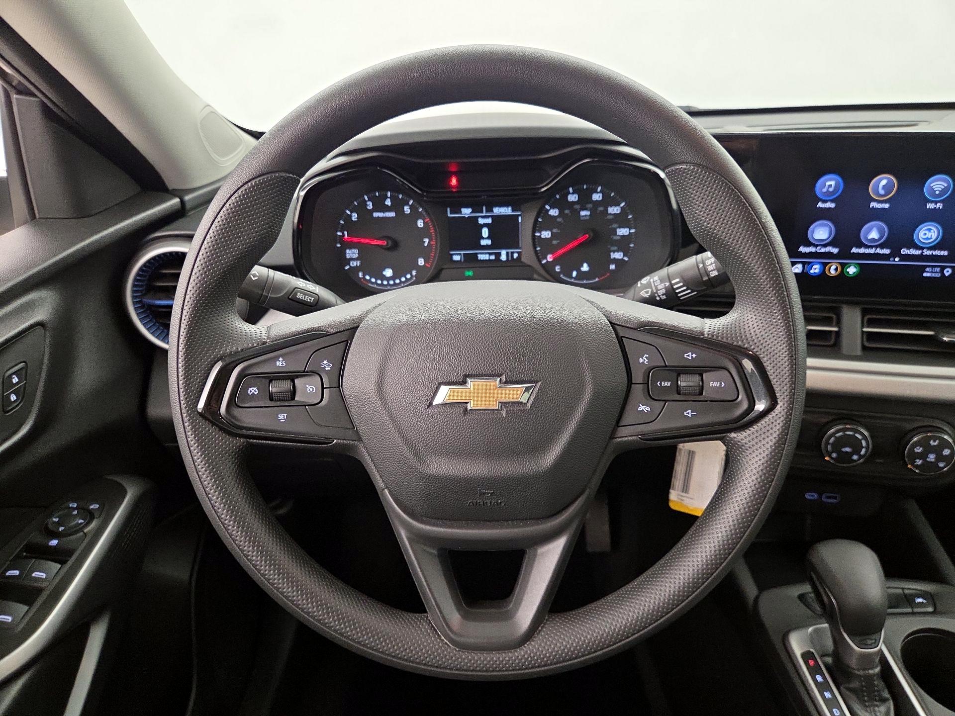 Thumbnail: 2024 Chevrolet Trax - 10