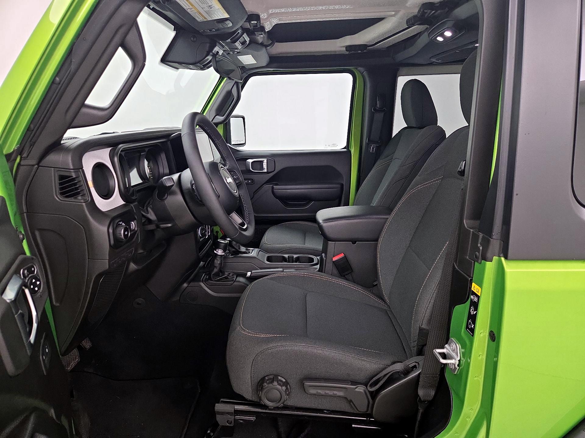 Thumbnail: 2025 Jeep Wrangler - 11