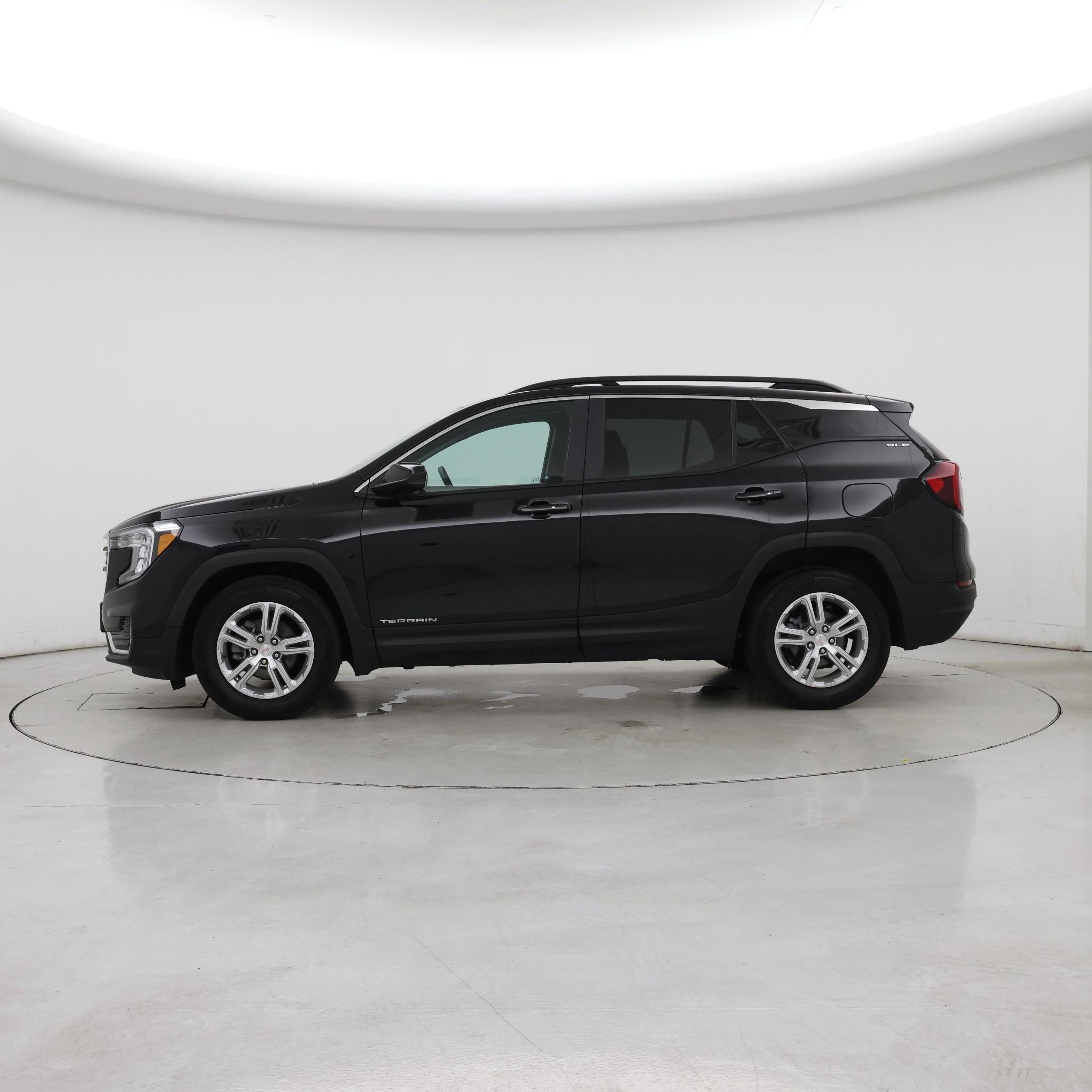 Thumbnail: 2022 GMC Terrain - 3